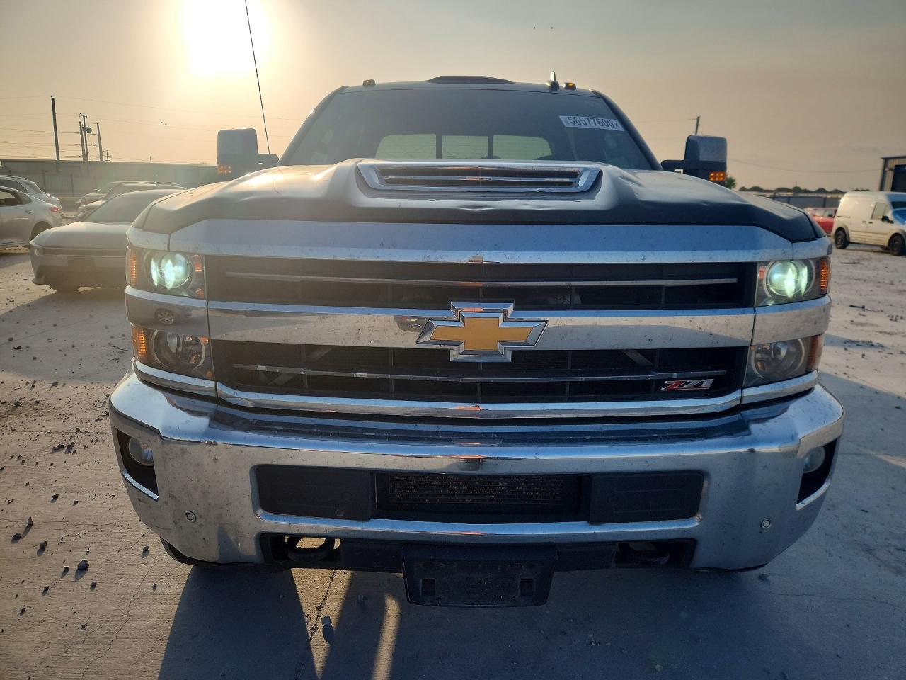 2019 Chevrolet Silverado K2500 Heavy Duty Ltz - Фото 5