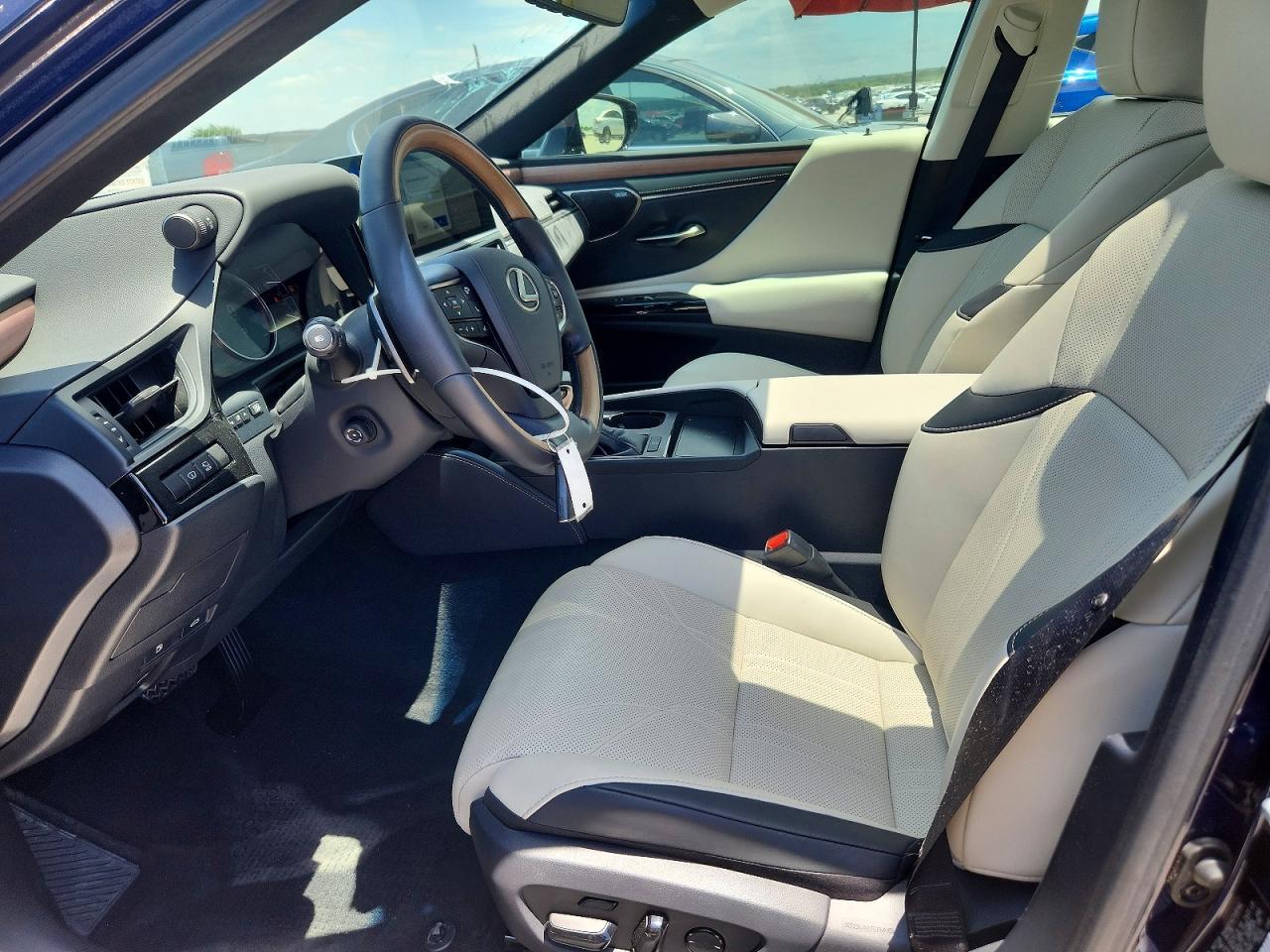 2025 Lexus Es 350 Ultra Luxury - Image 7