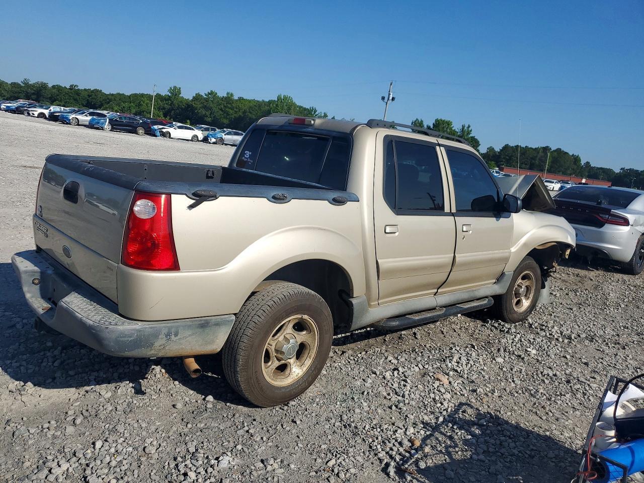 2005 Ford Explorer Sport Trac - Image 5
