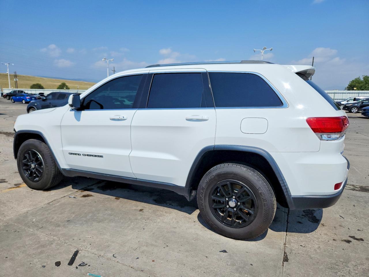 2019 Jeep Grand Cherokee Laredo - Фото 2