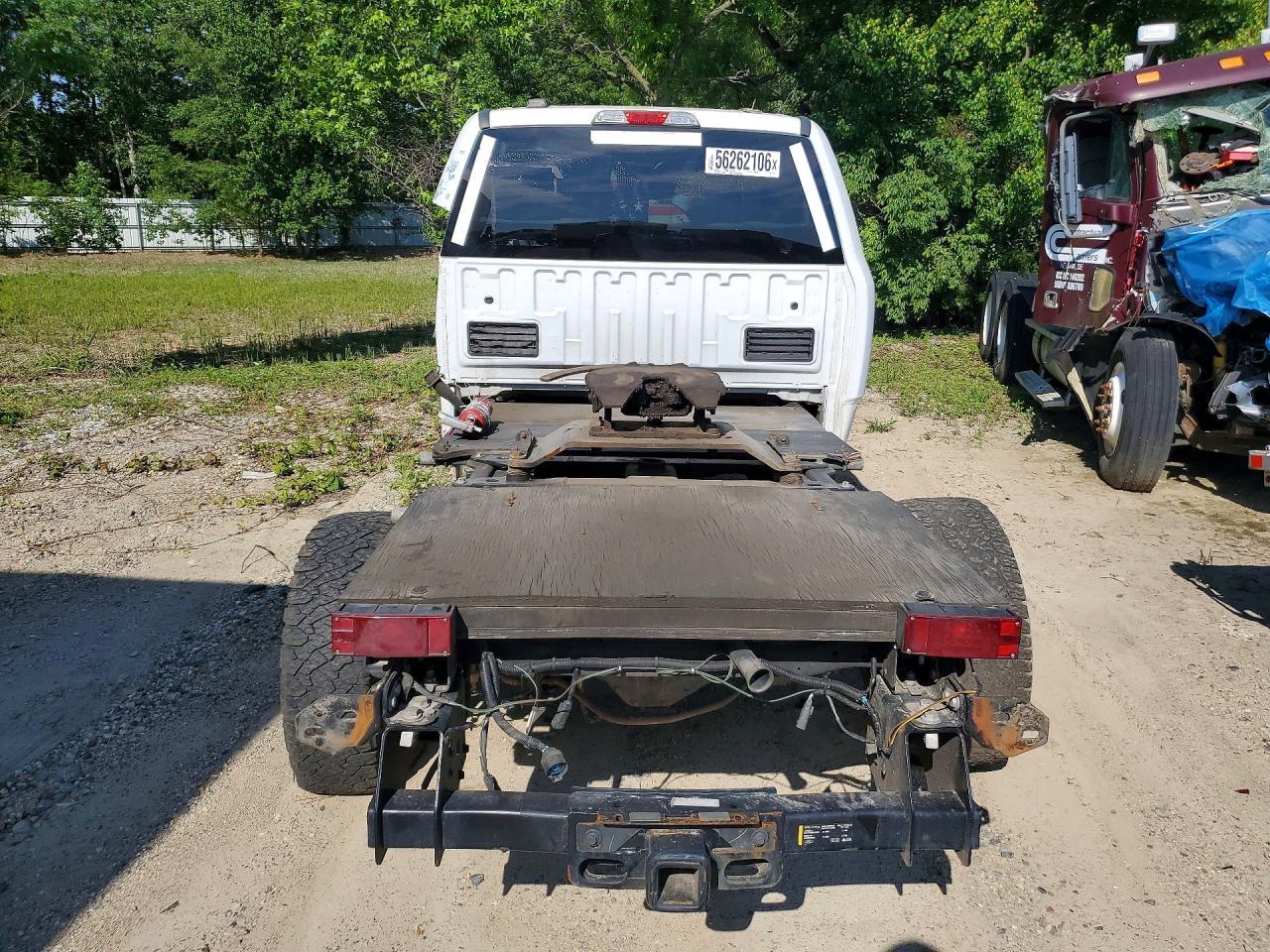 2022 Ford F350 Super Duty - Image 6