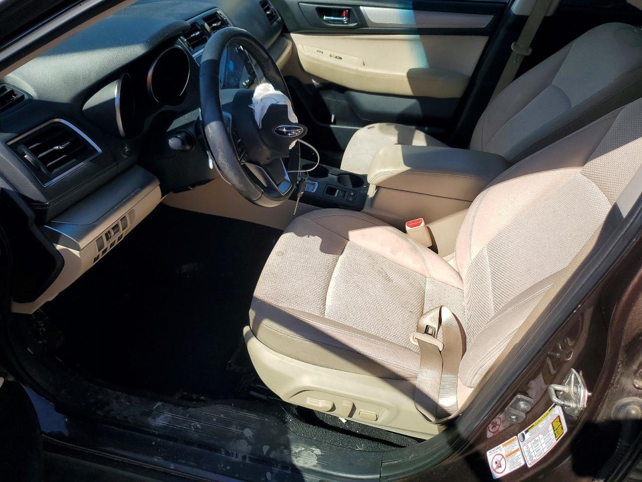 2019 Subaru Outback 2.5I Premium - Image 7