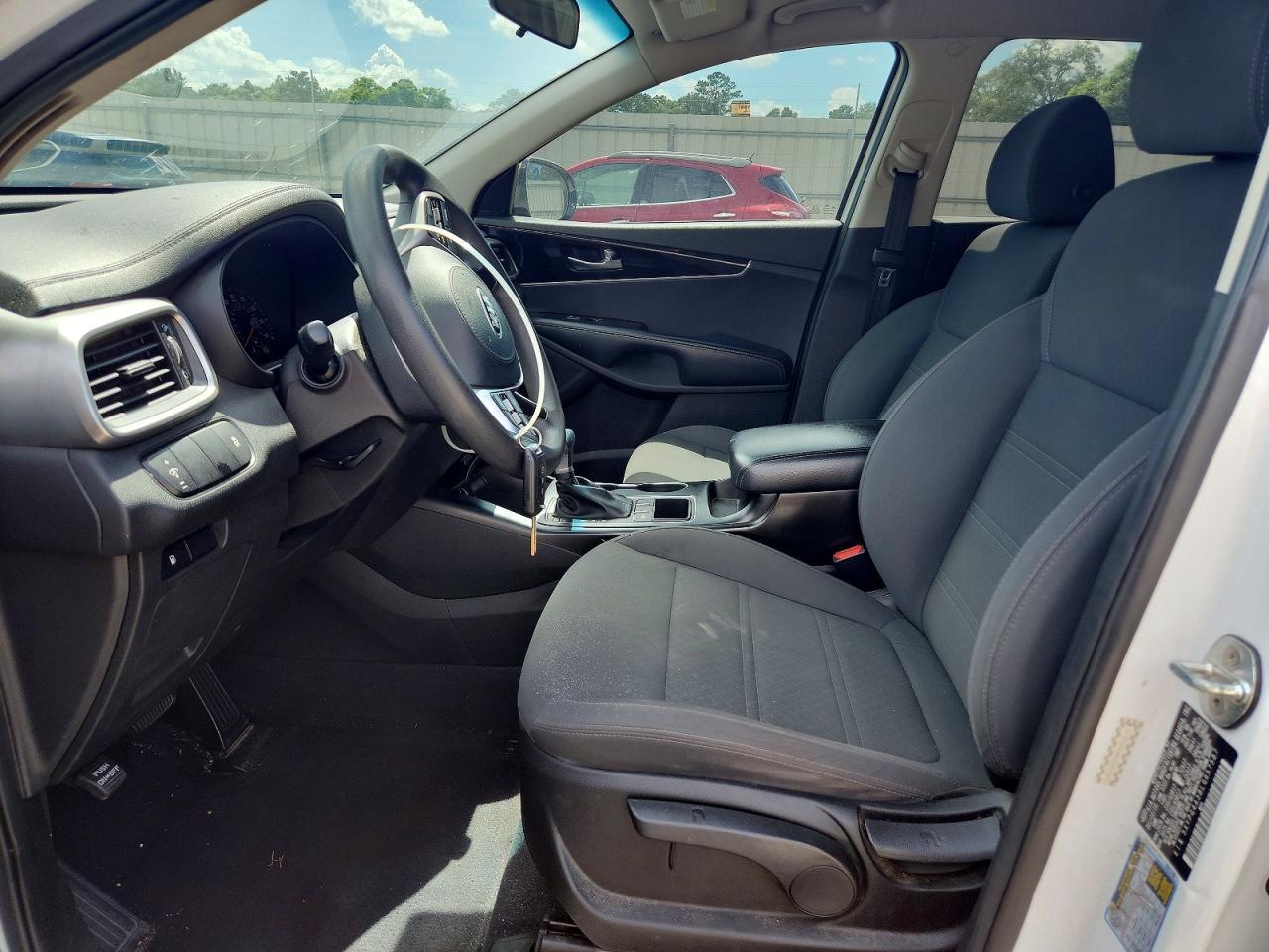 2020 Kia Sorento L - Image 7