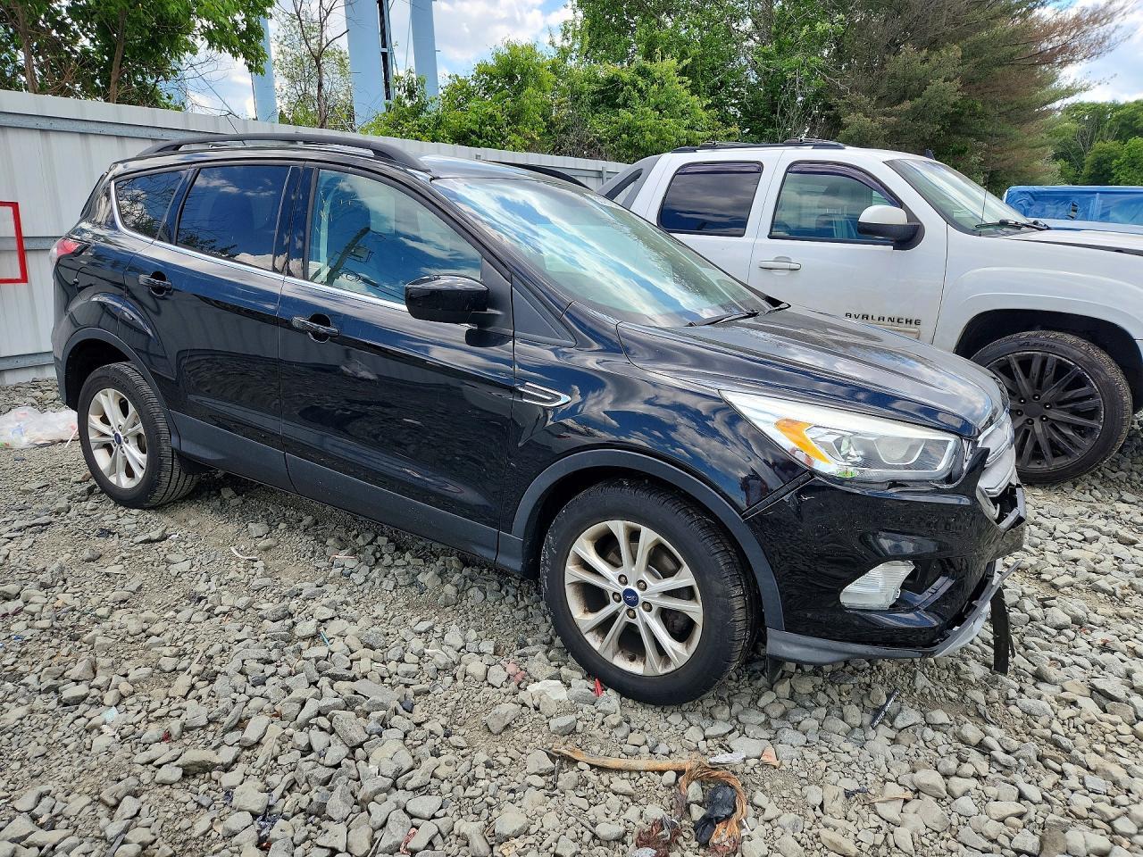2017 Ford Escape Se - Фото 4