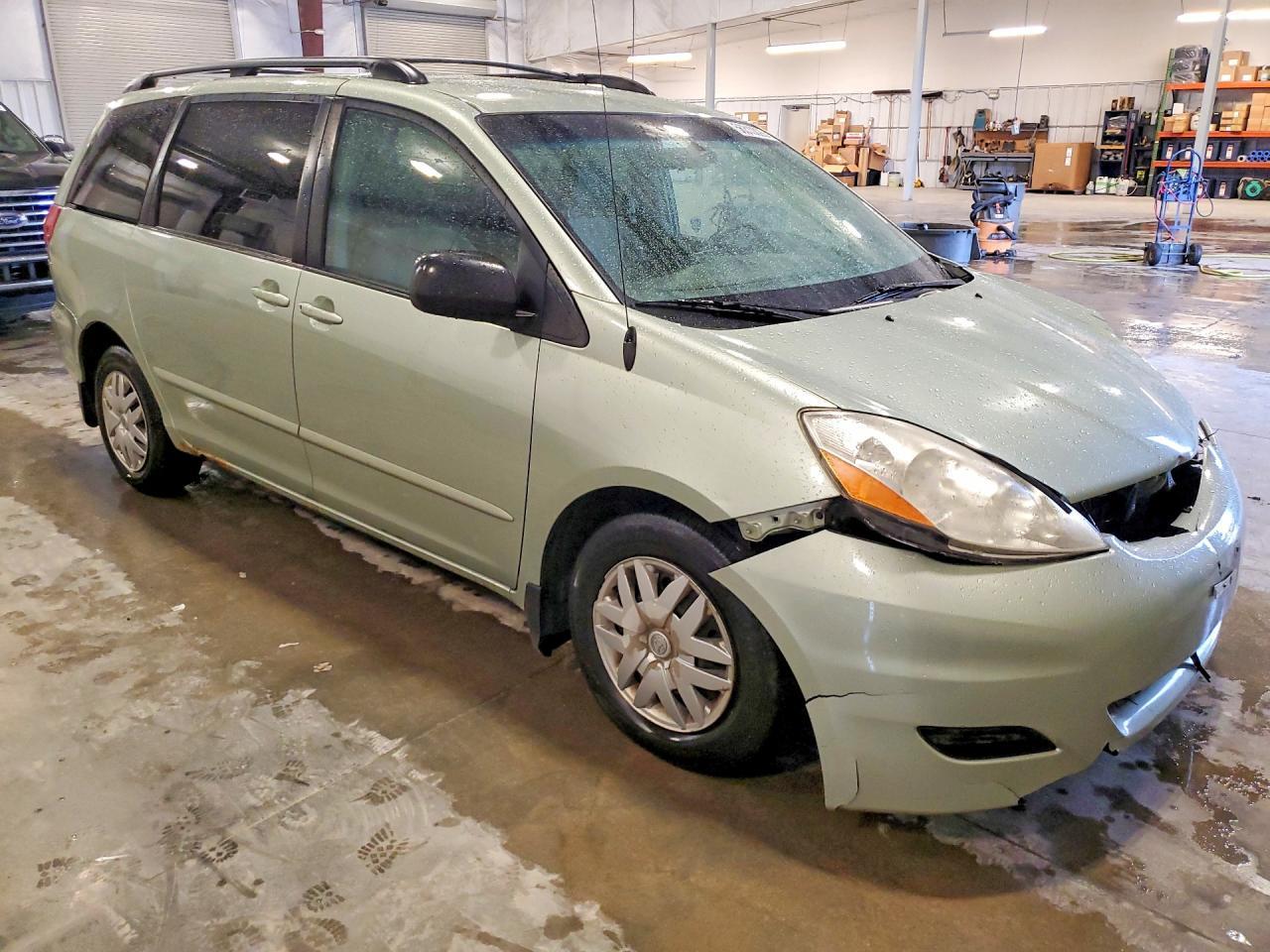 2006 Toyota Sienna Le 7 Passenger - Image 4