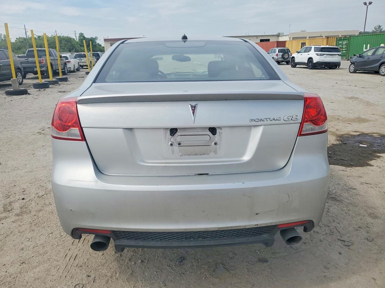 2009 Pontiac G8 - Image 6