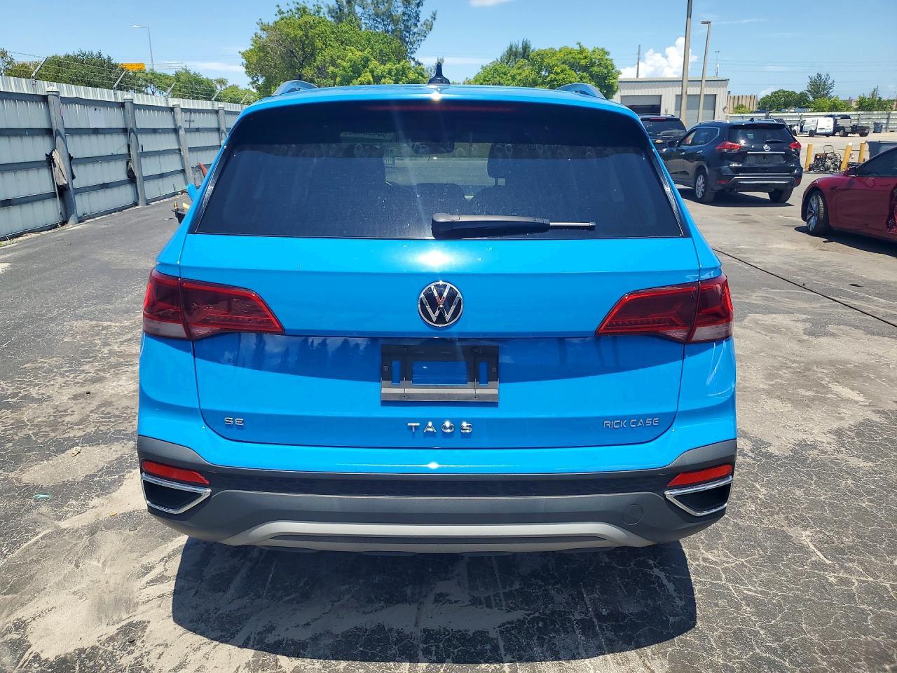 2023 Volkswagen Taos Se - Image 6