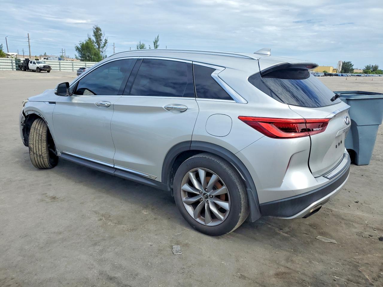 2019 Infiniti Qx50 Luxe - Фото 2