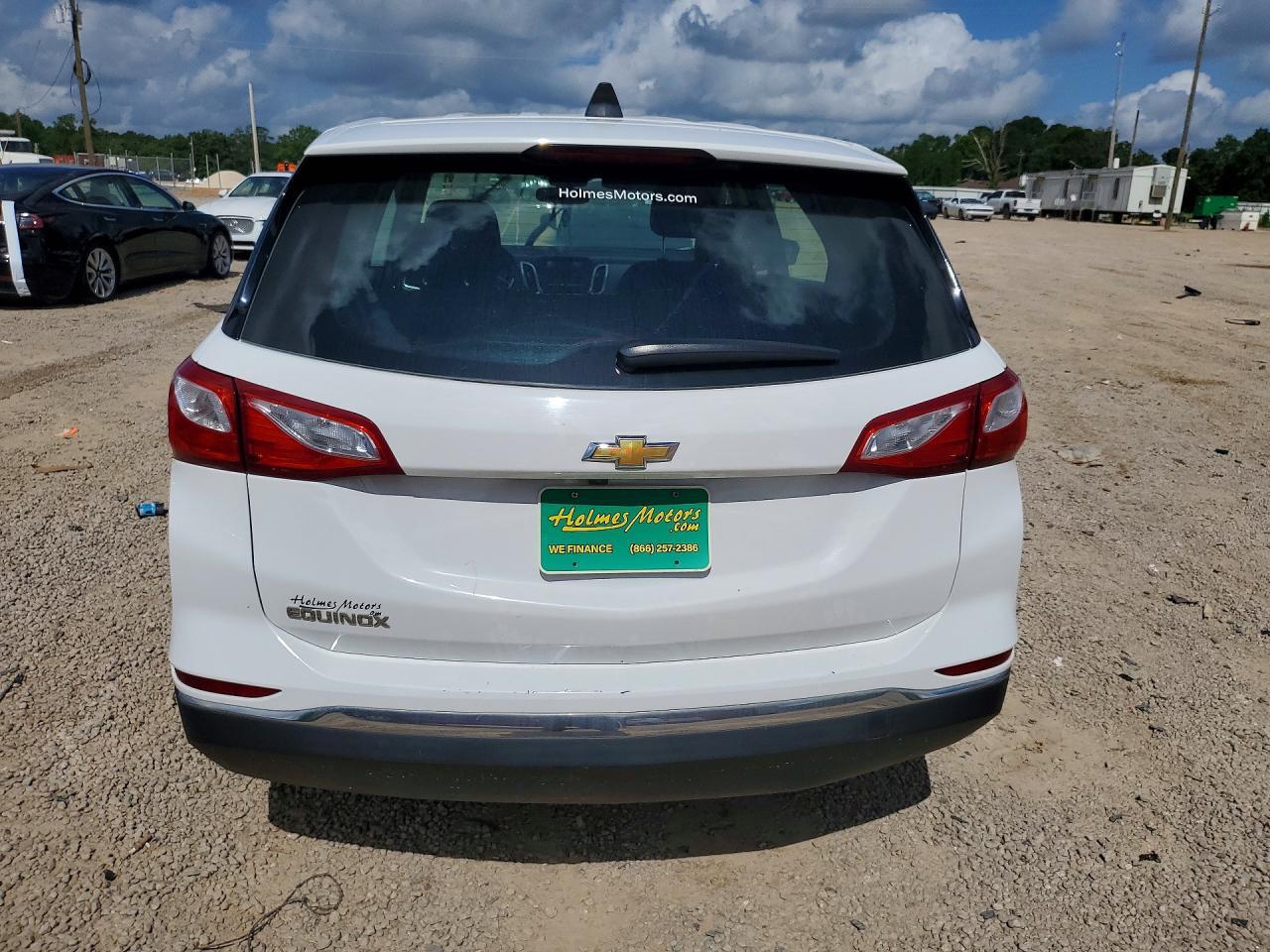 2018 Chevrolet Equinox Ls - Image 6