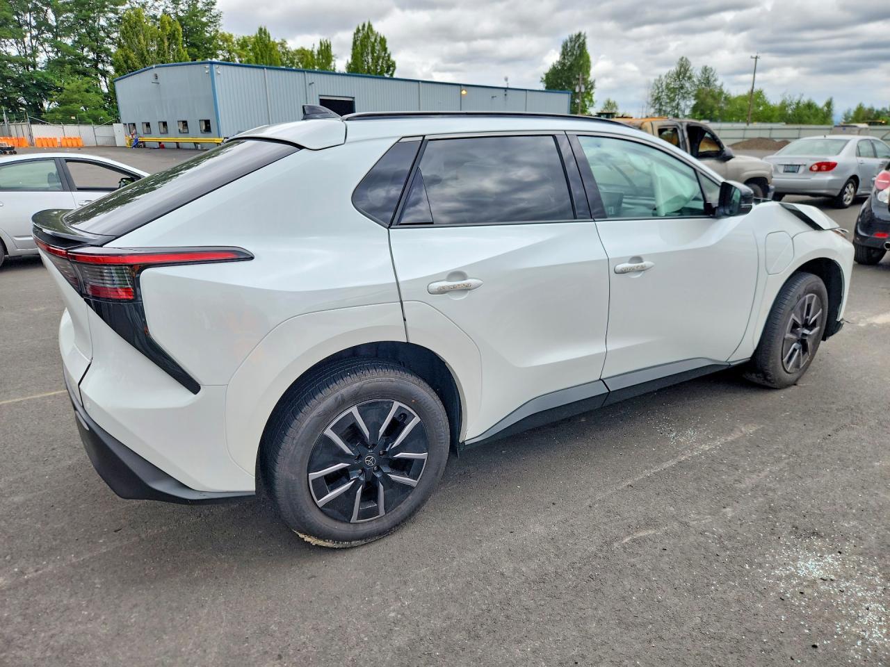 2026 Toyota Bz Xle - Image 3