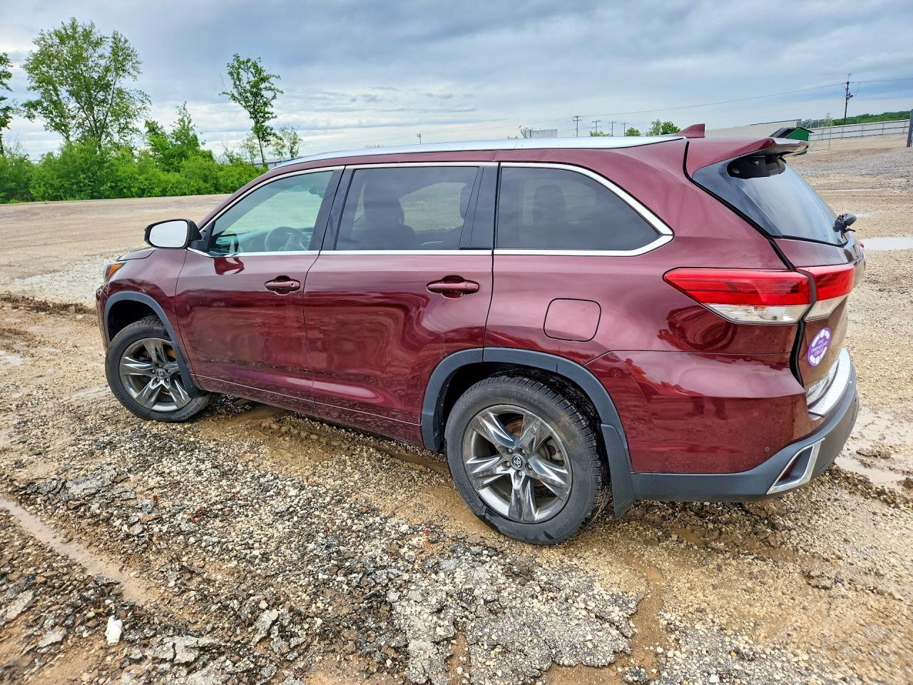 2017 Toyota Highlander Limited Platinum - Фото 2