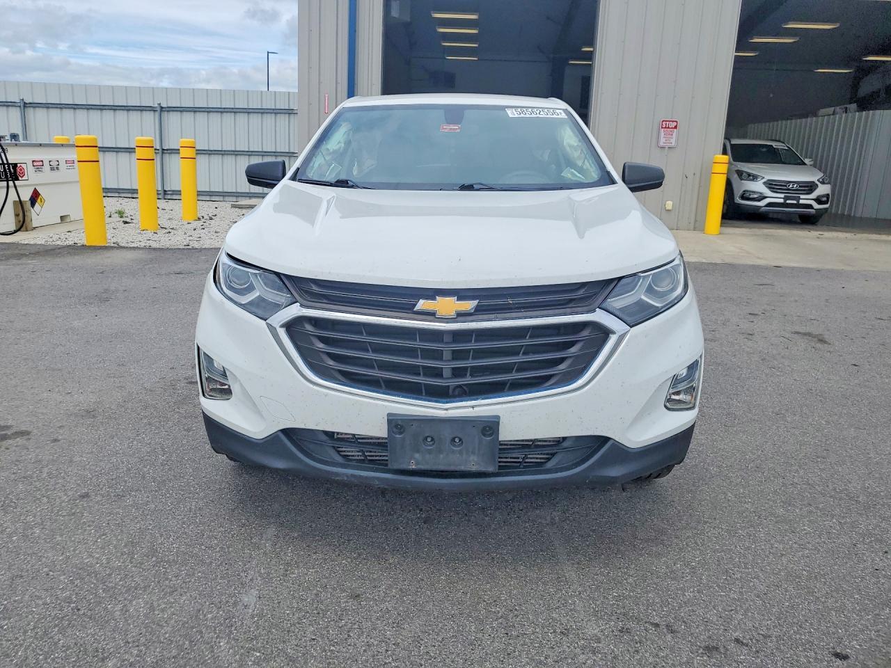 2018 Chevrolet Equinox Ls - Image 5