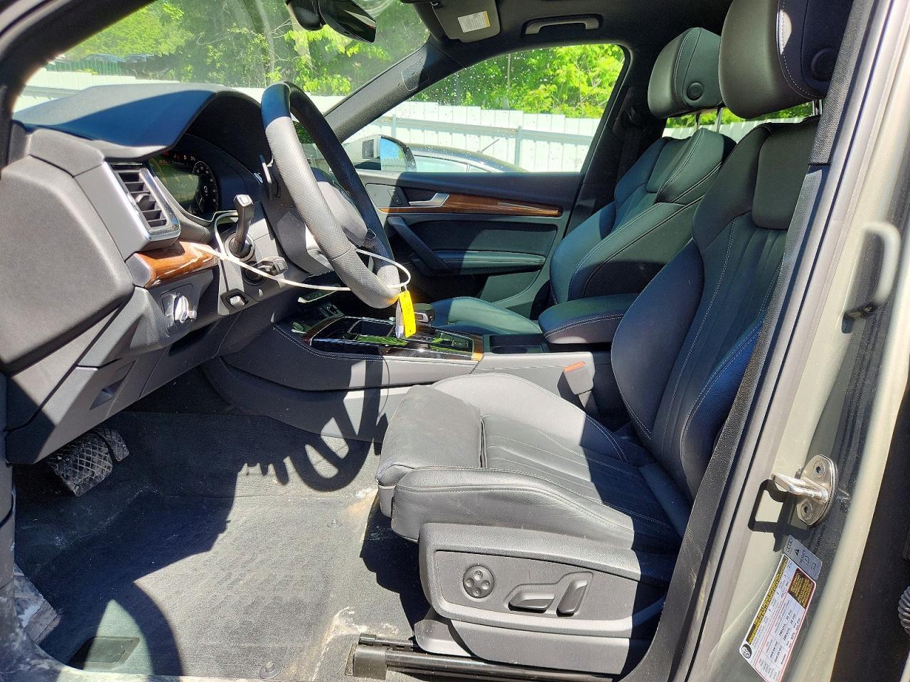 2024 Audi Q5 E Premium Plus 55 - Image 7