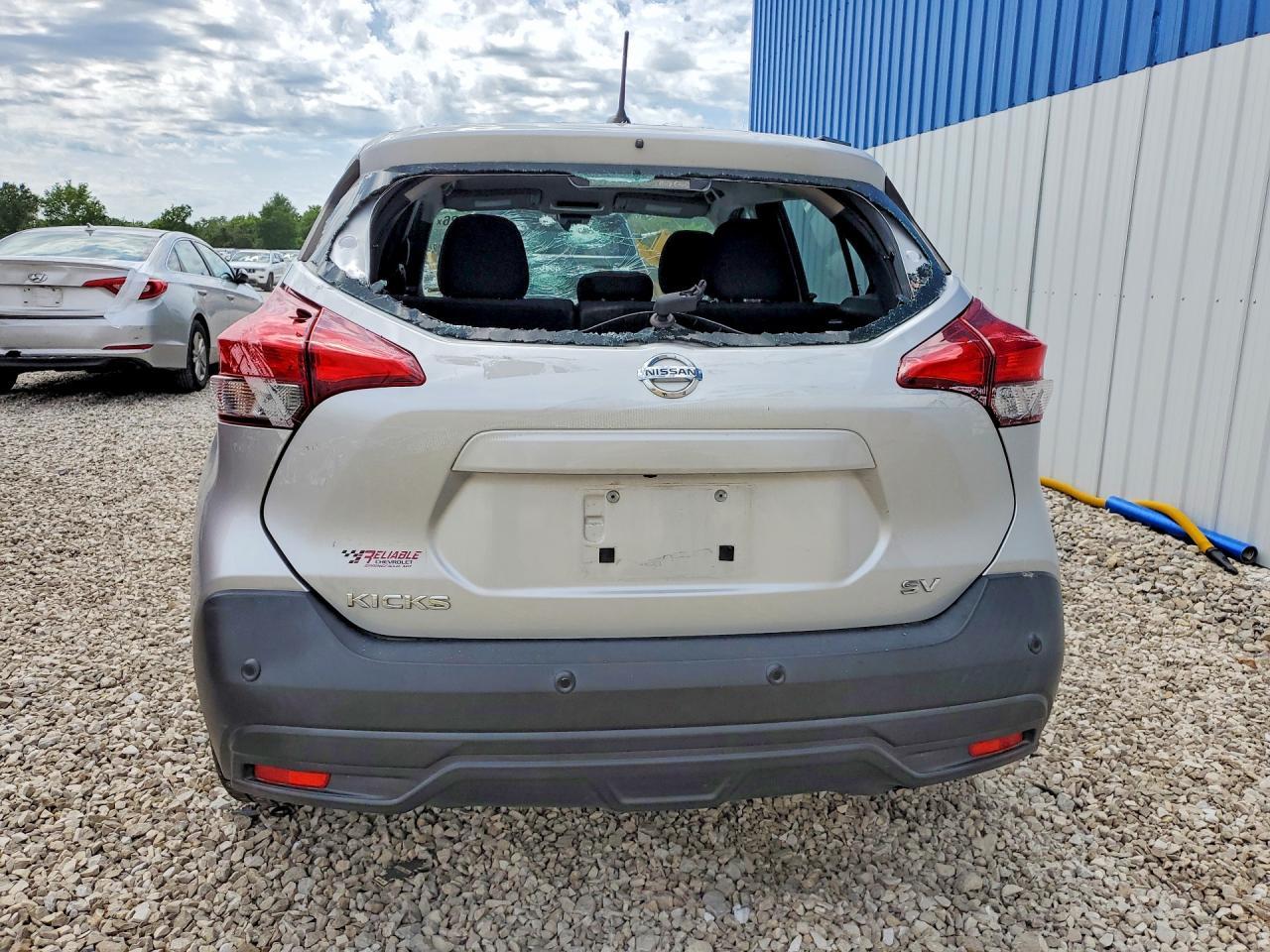2020 Nissan Kicks - Image 6