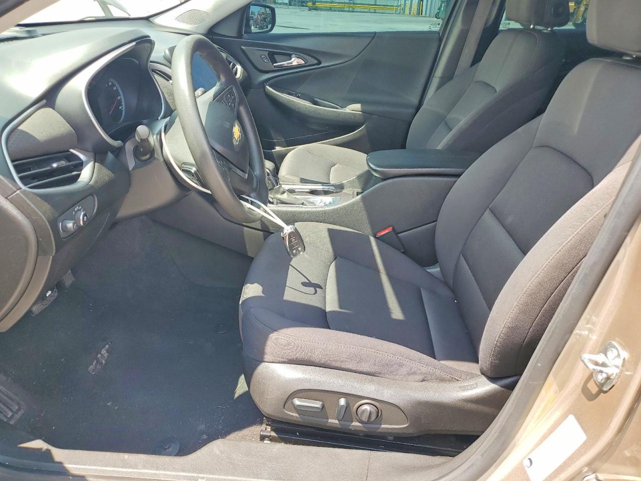 2022 Chevrolet Malibu Lt - Фото 7