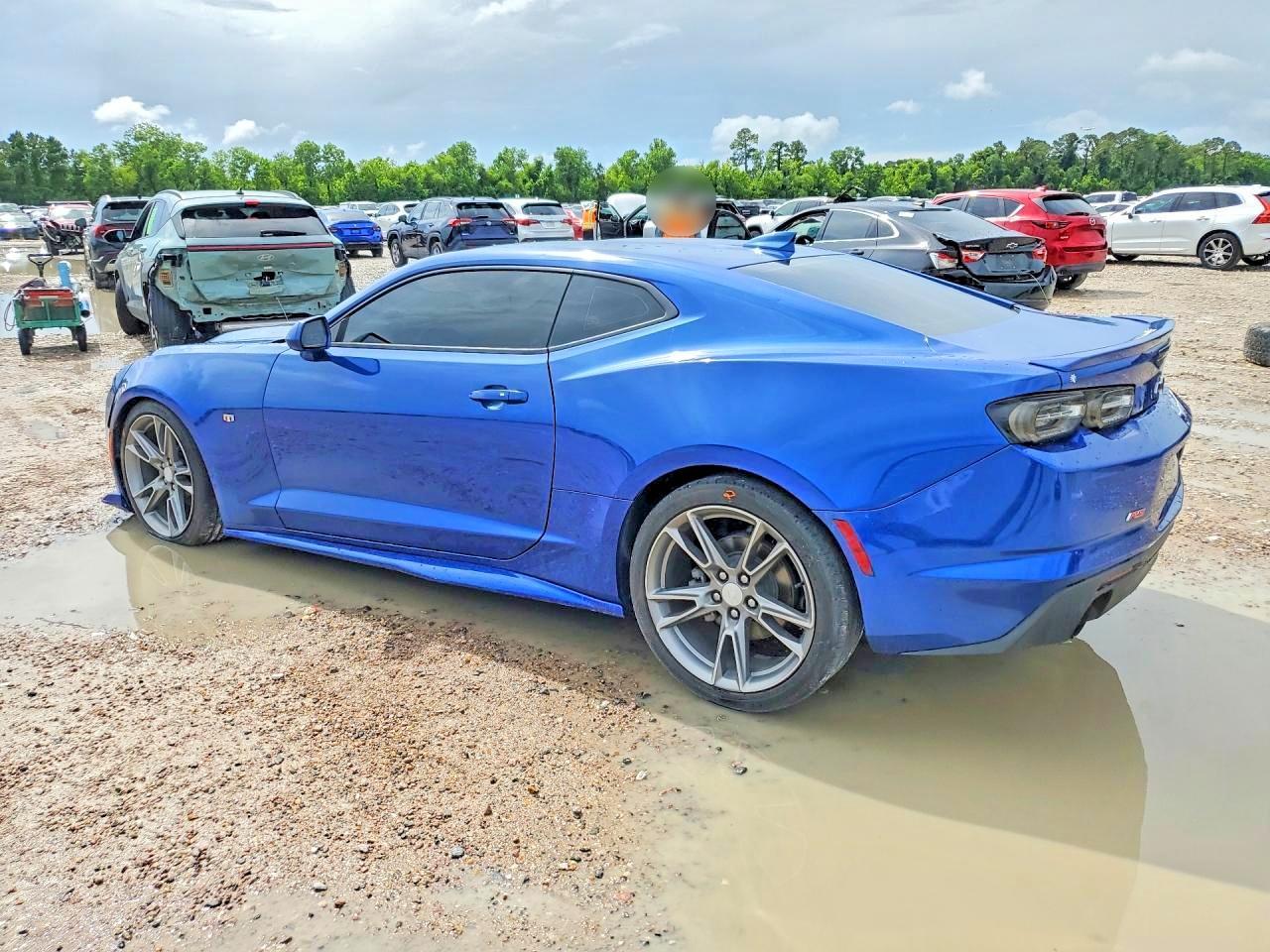 2020 Chevrolet Camaro Ls - Image 2