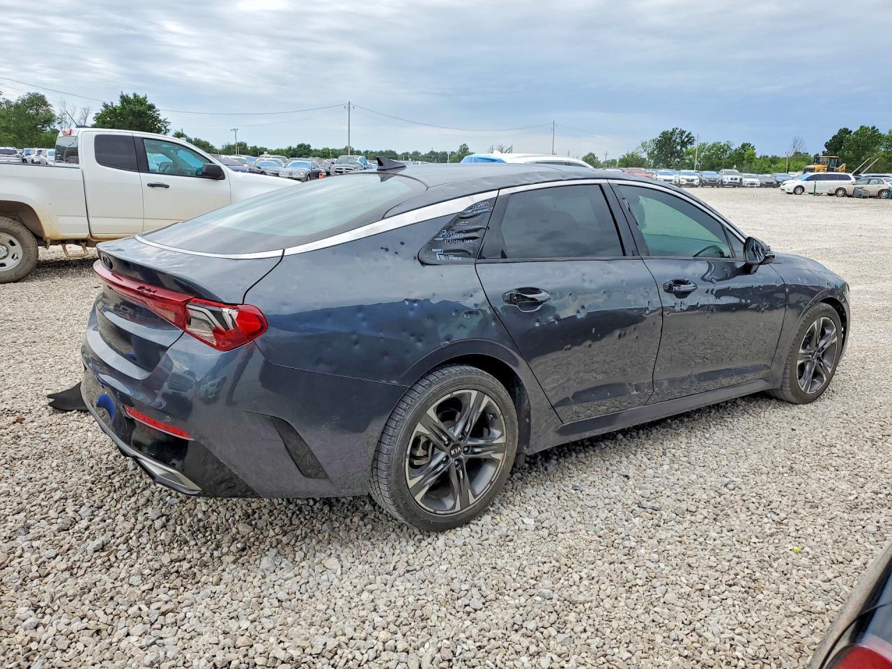 2021 Kia K5 Ex - Image 3
