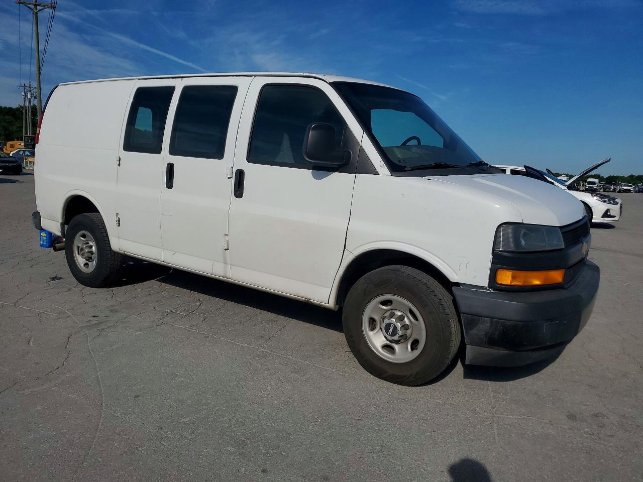 2014 GMC Savana G2500 - Фото 4