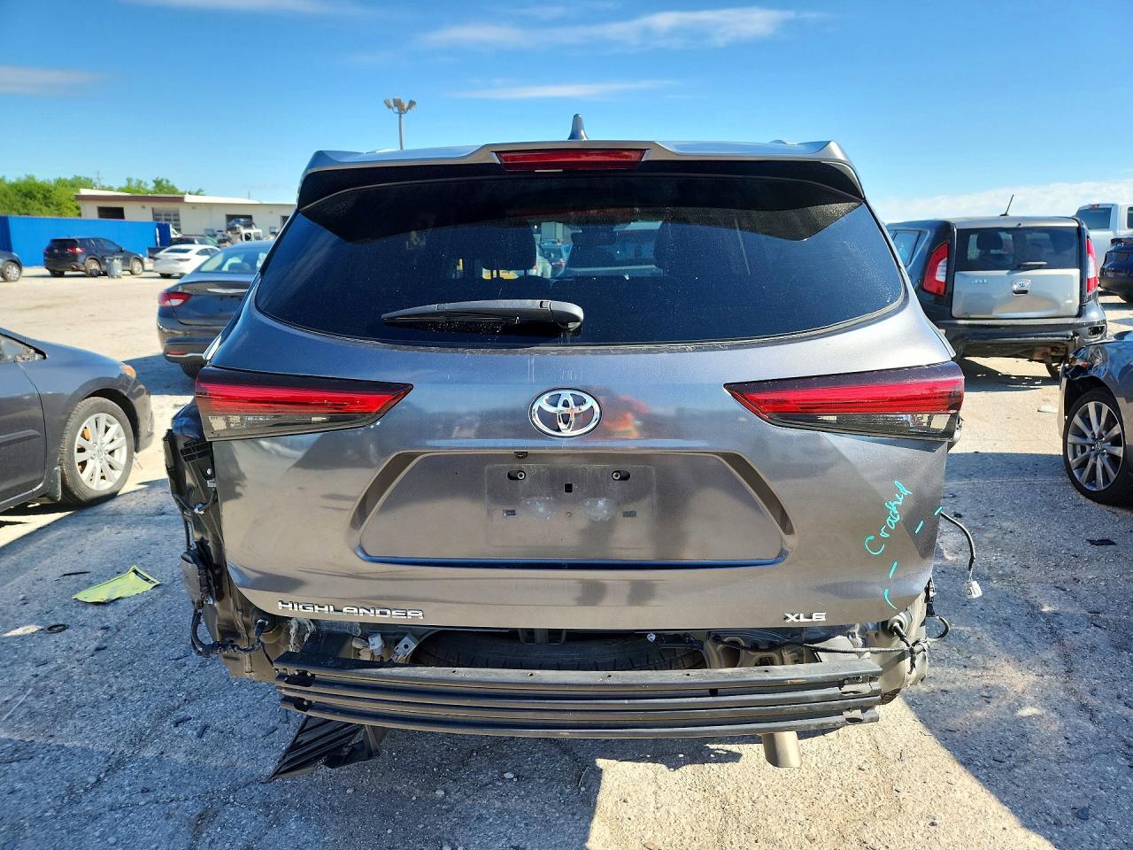 2023 Toyota Highlander Xle - Image 6