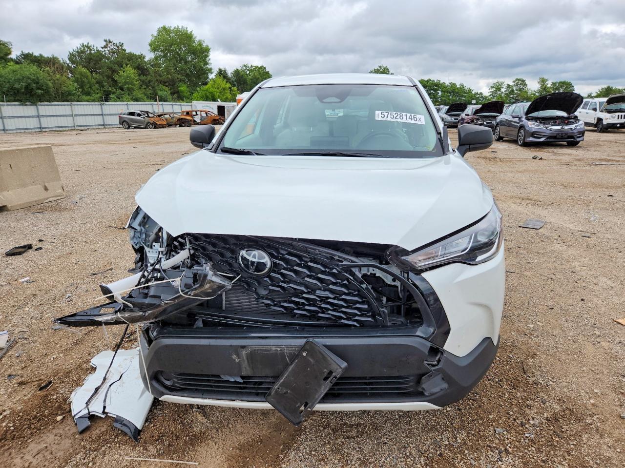 2025 Toyota Corolla Cross L - Фото 5