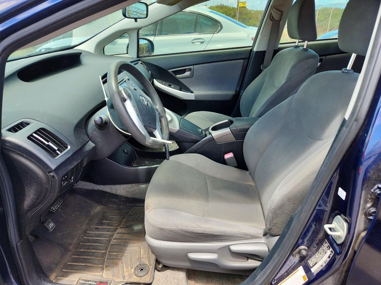 2012 Toyota Prius Two - Фото 7