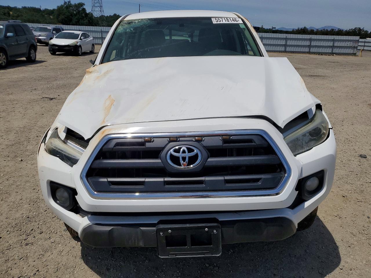 2017 Toyota Tacoma Sr5 - Image 5