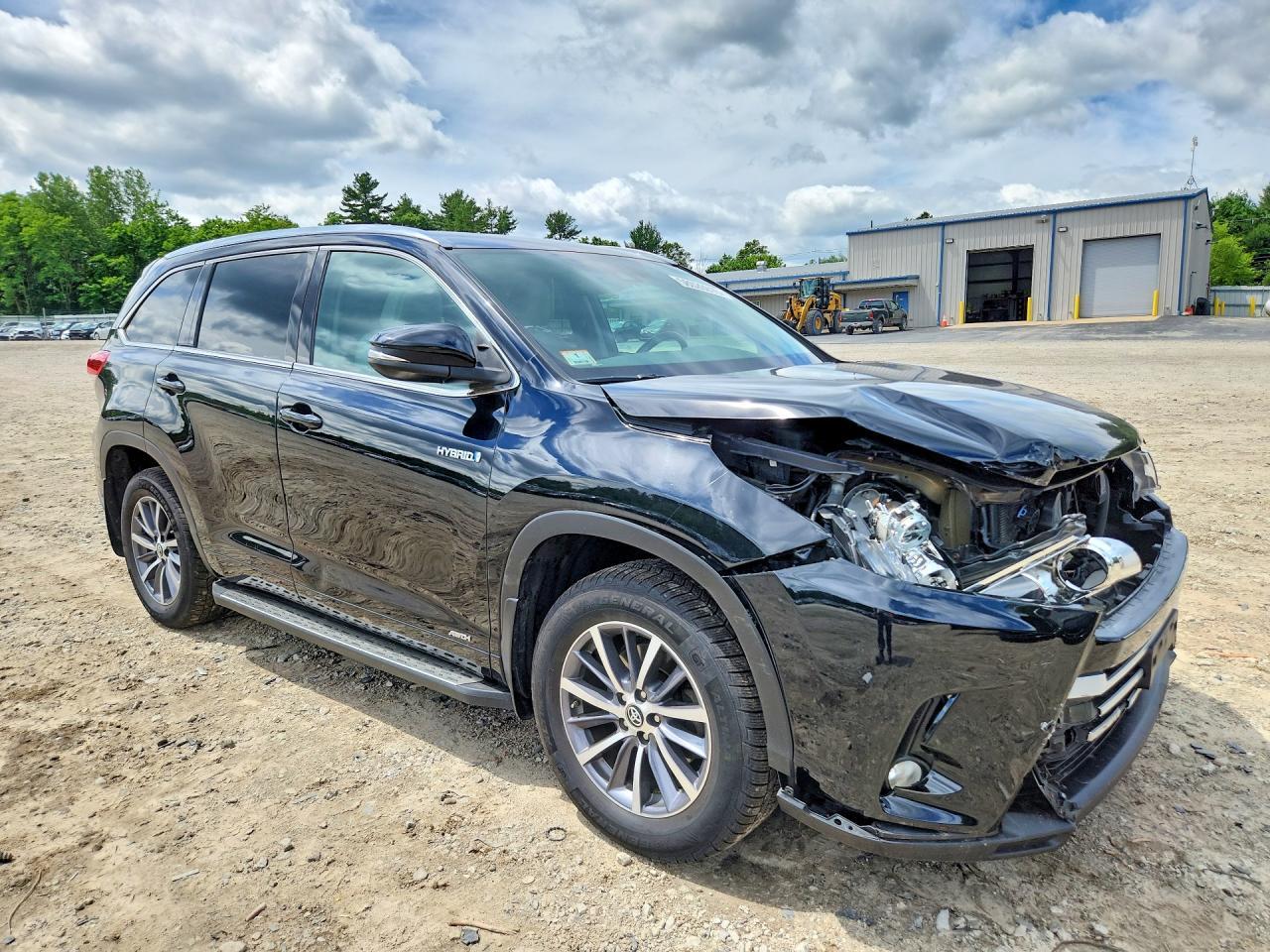 2017 Toyota Highlander Hybrid Xle - Image 4