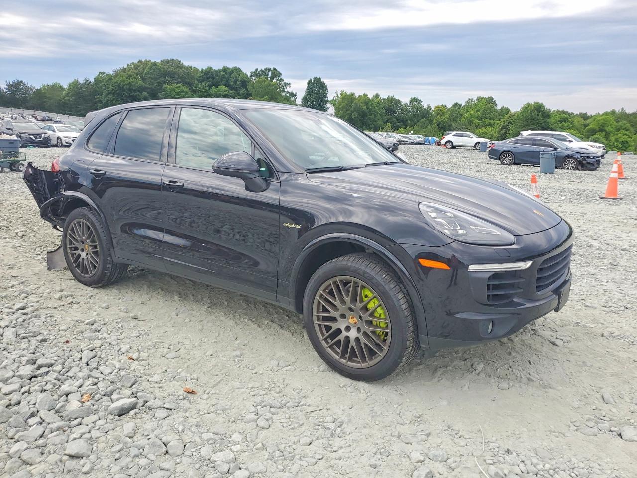 2018 Porsche Cayenne Se Hybrid Platinum - Image 4