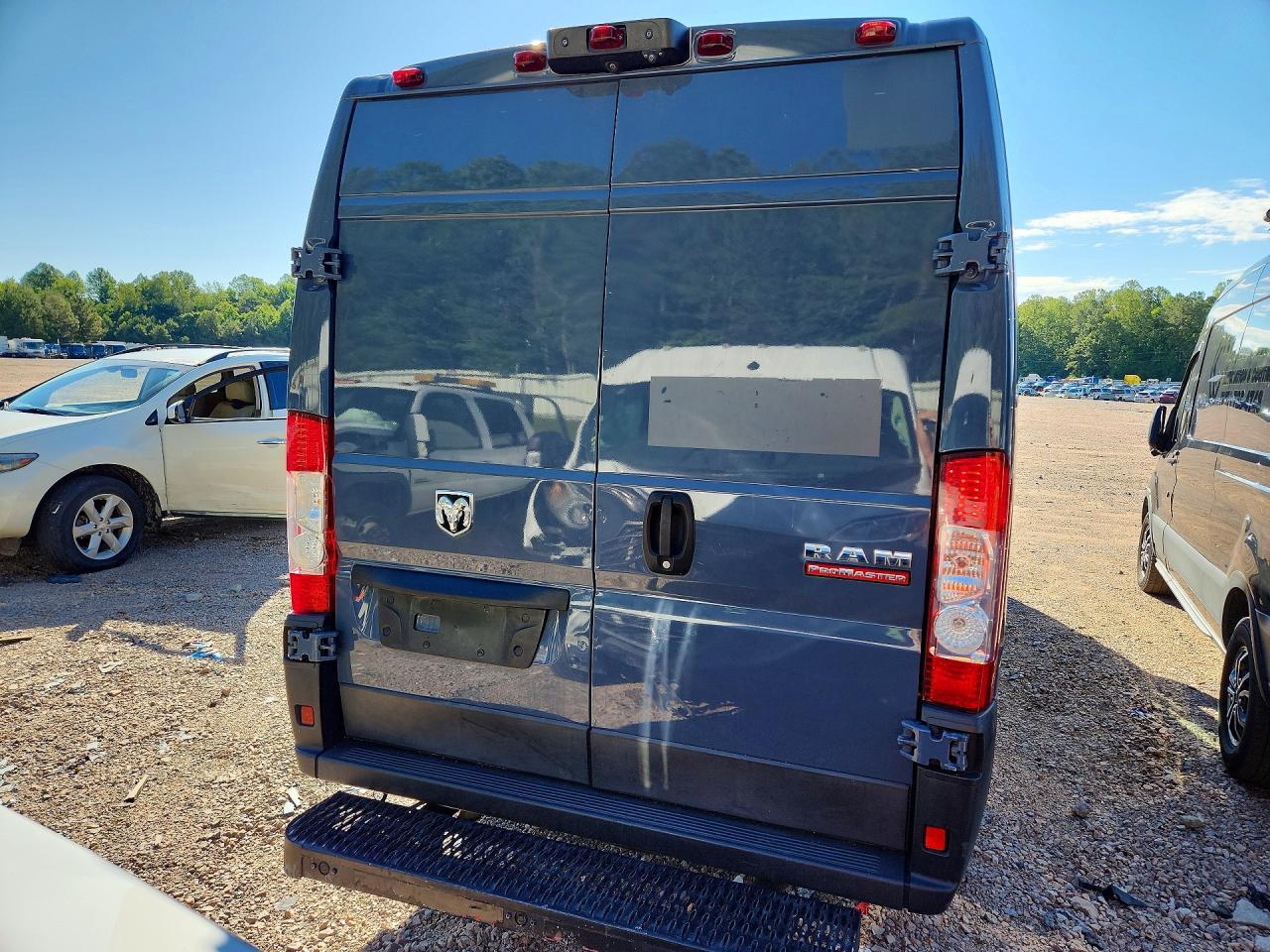 2021 Ram Promaster 3500 Delivery Van - Фото 6