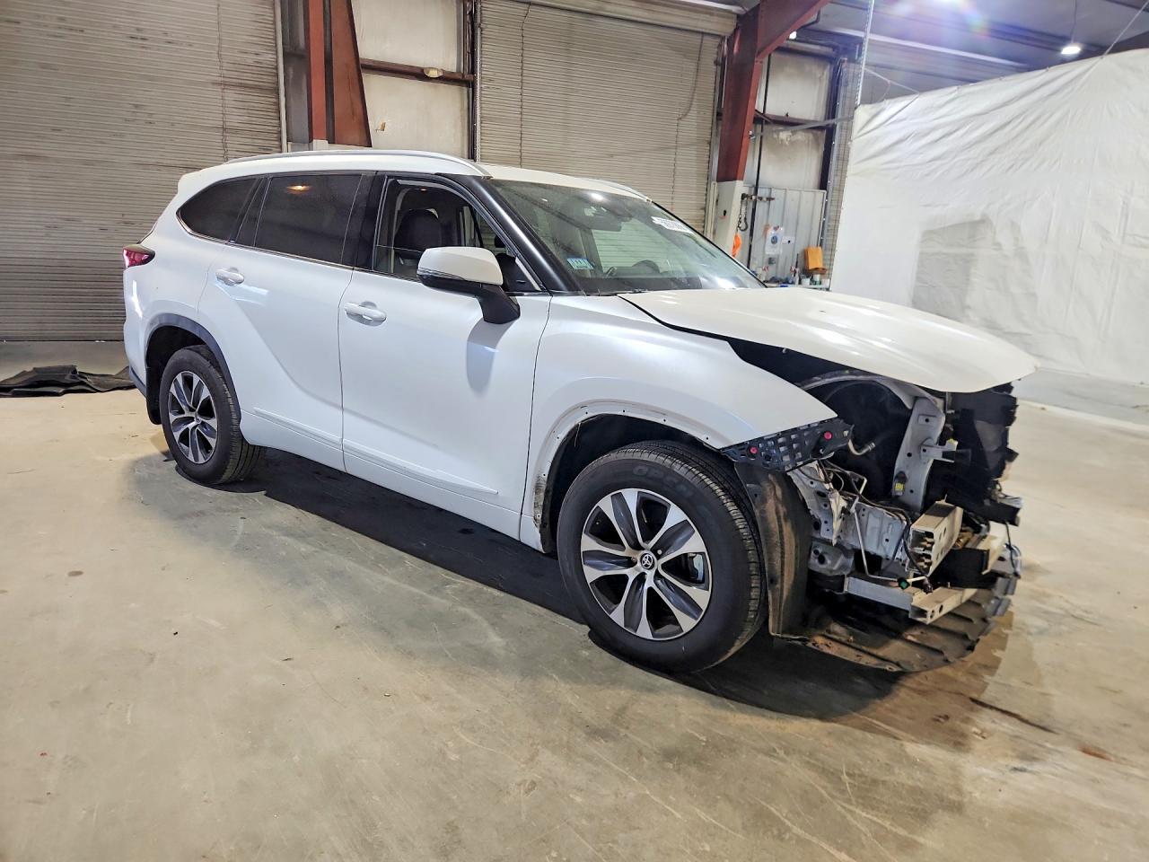 2022 Toyota Highlander Xle - Image 4