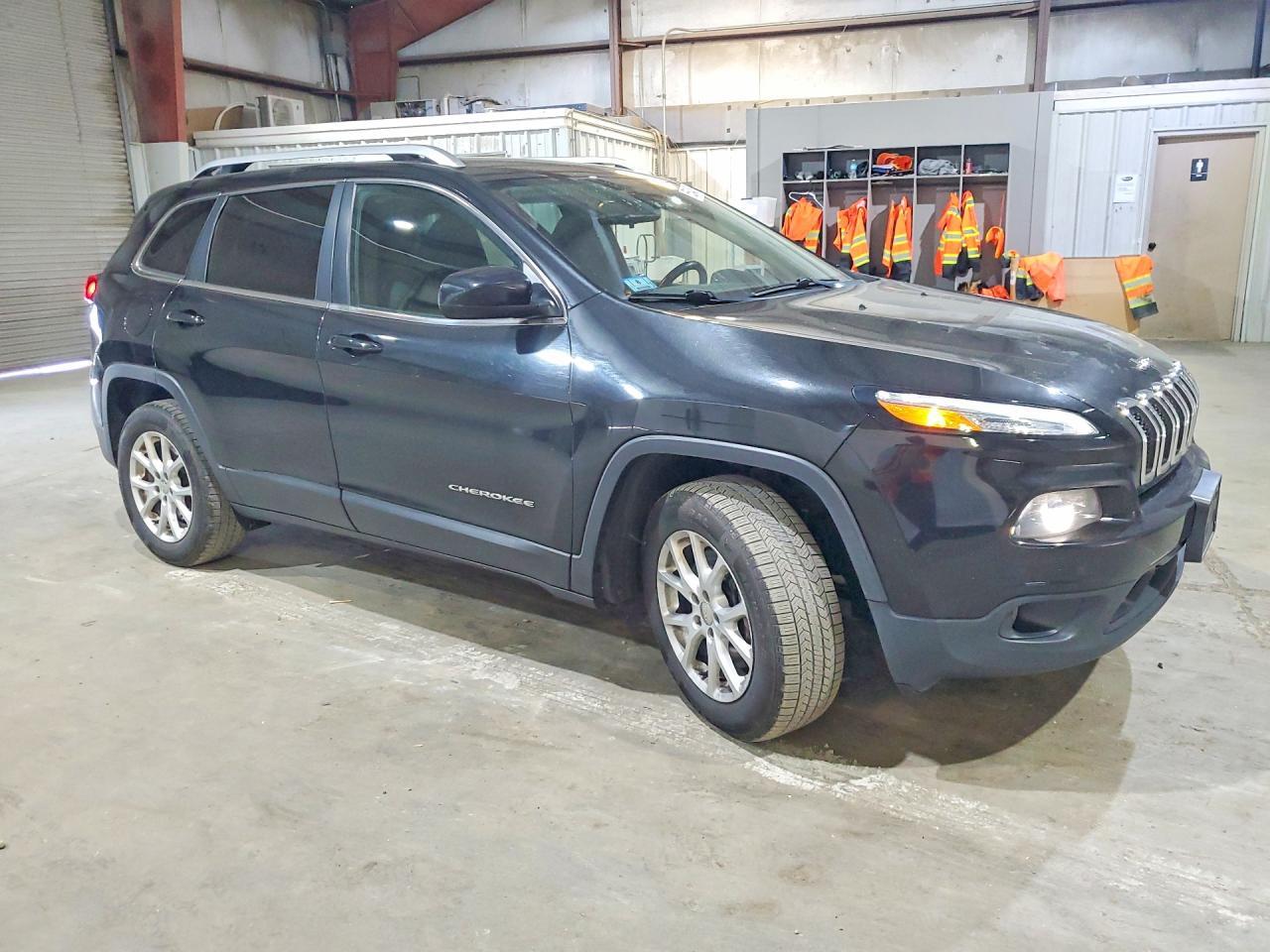 2016 Jeep Cherokee Latitude - Фото 4