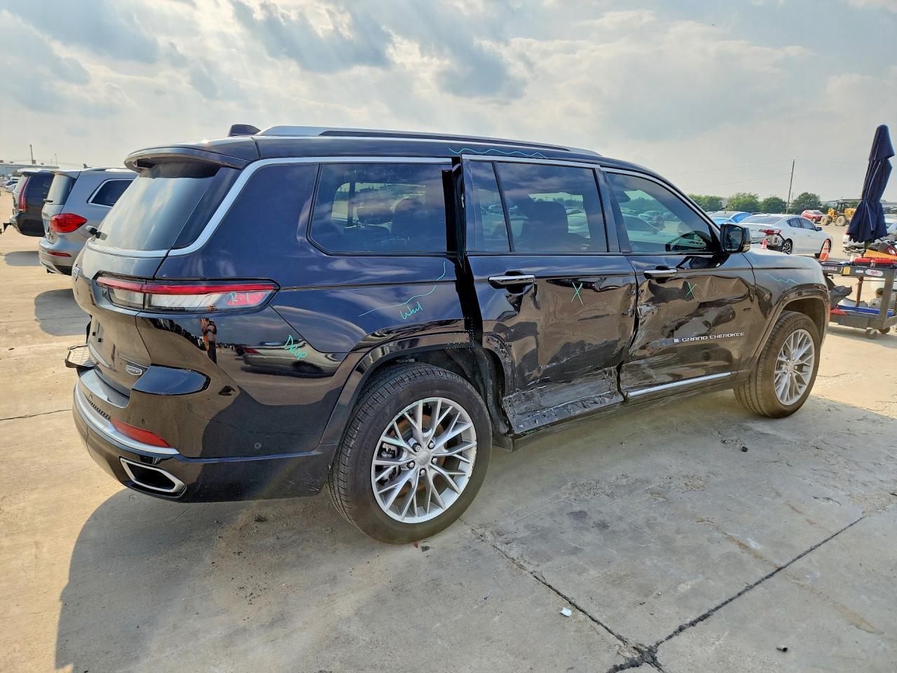 2023 Jeep Grand Cherokee L Summit - Фото 3