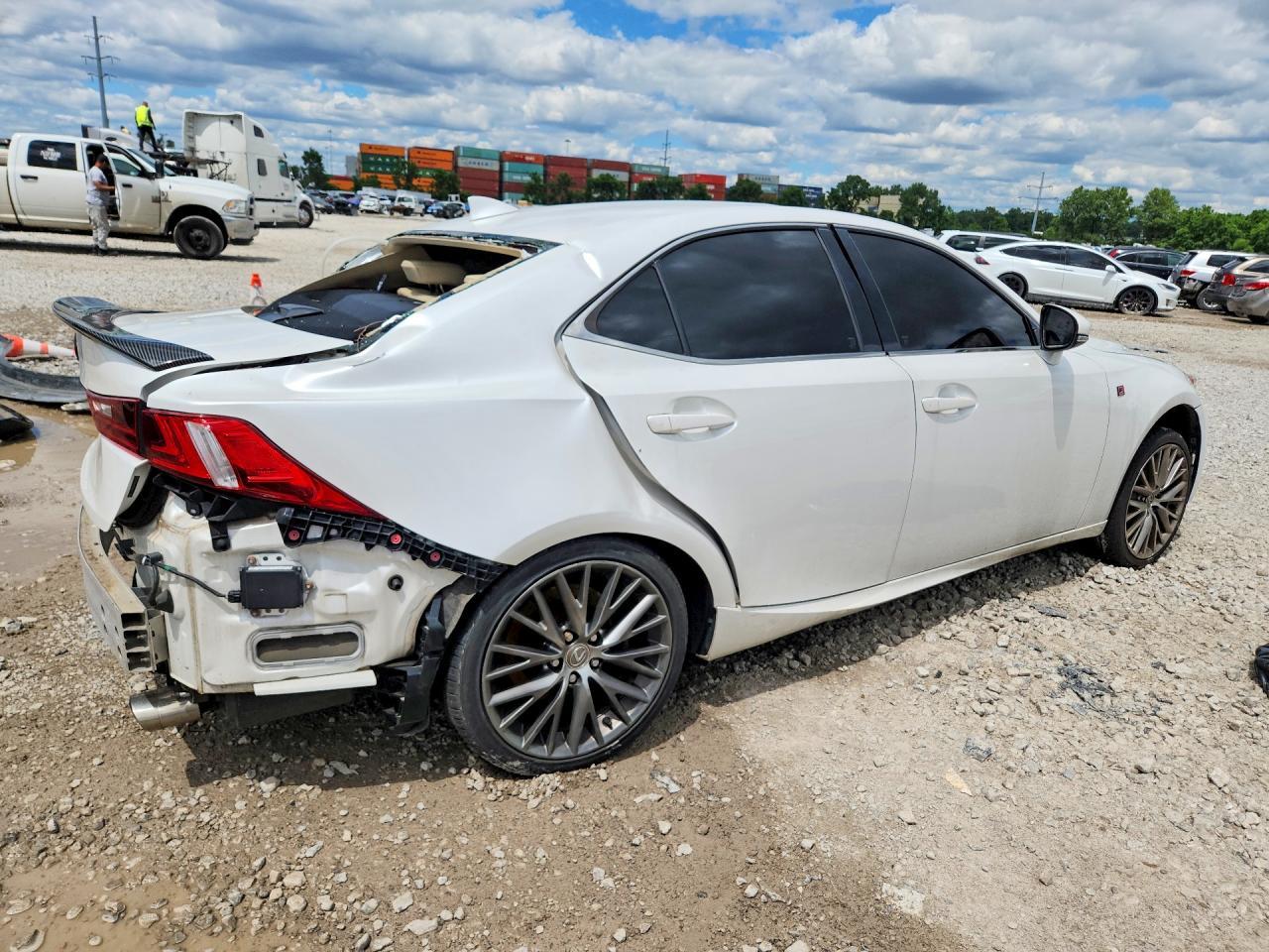 2016 Lexus Is 300 - Фото 3