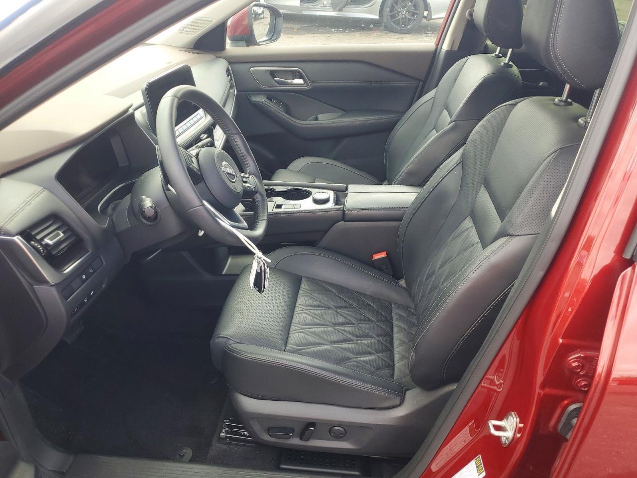 2023 Nissan Rogue Platinum - Фото 7