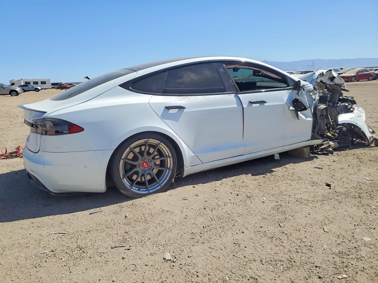 2021 Tesla Model S - Фото 3