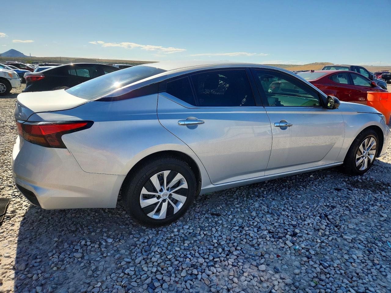 2024 Nissan Altima S - Фото 3