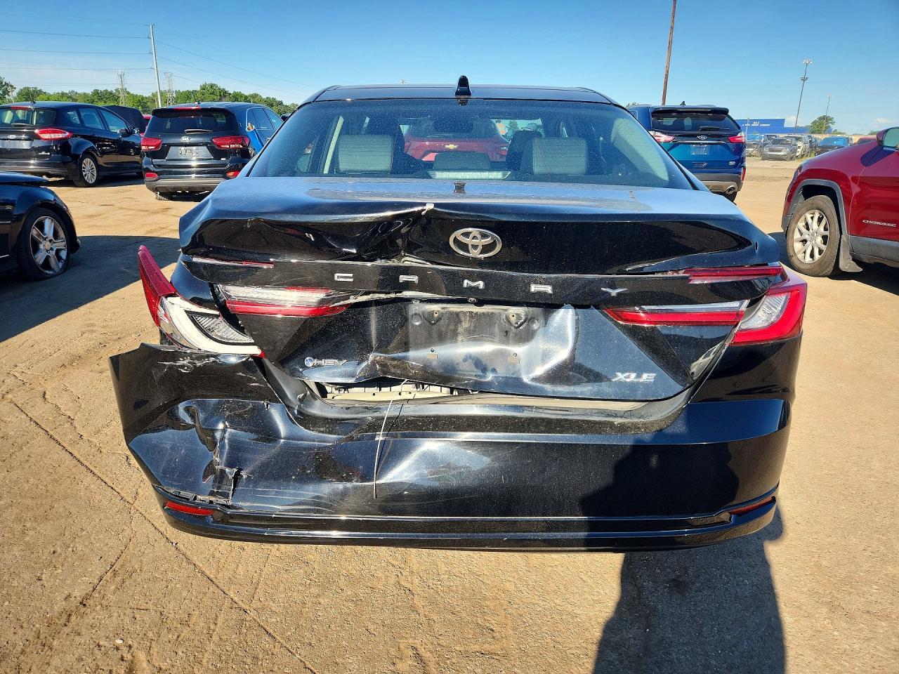 2025 Toyota Camry Xle - Фото 6