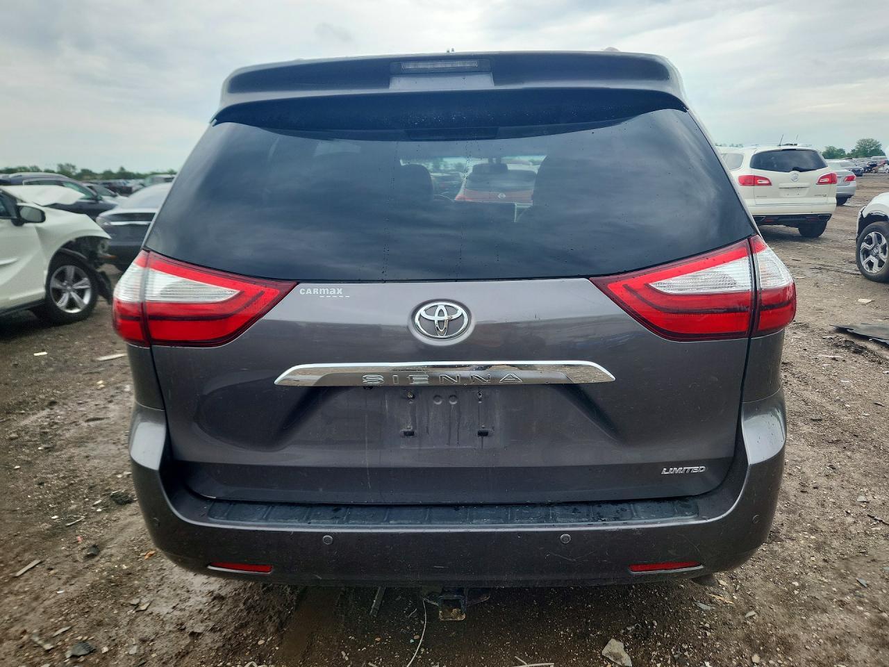 2015 Toyota Sienna Limited Premium 7-Passenger - Фото 6