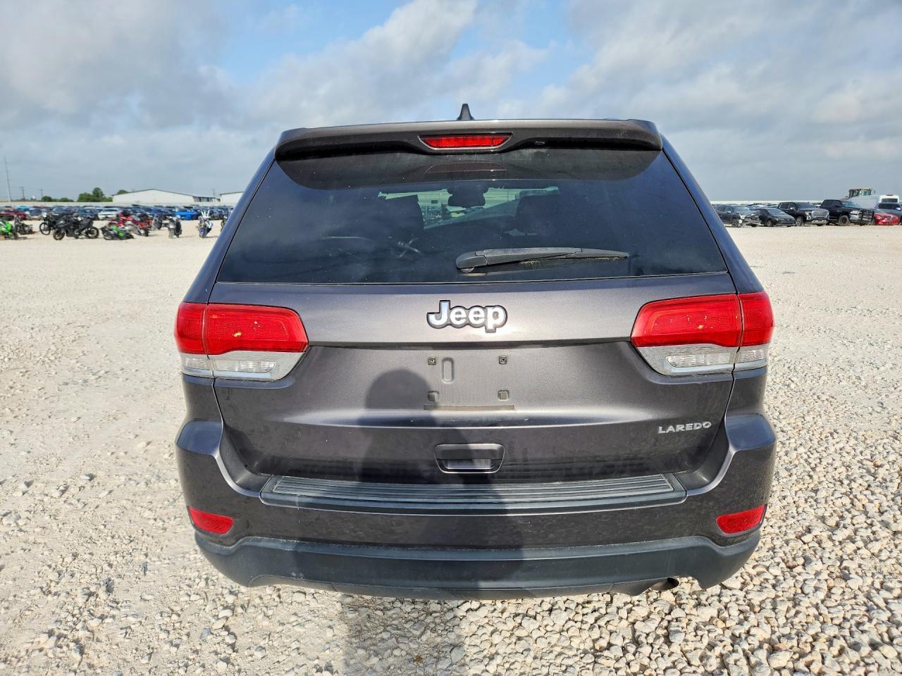 2015 Jeep Grand Cherokee Laredo - Image 6
