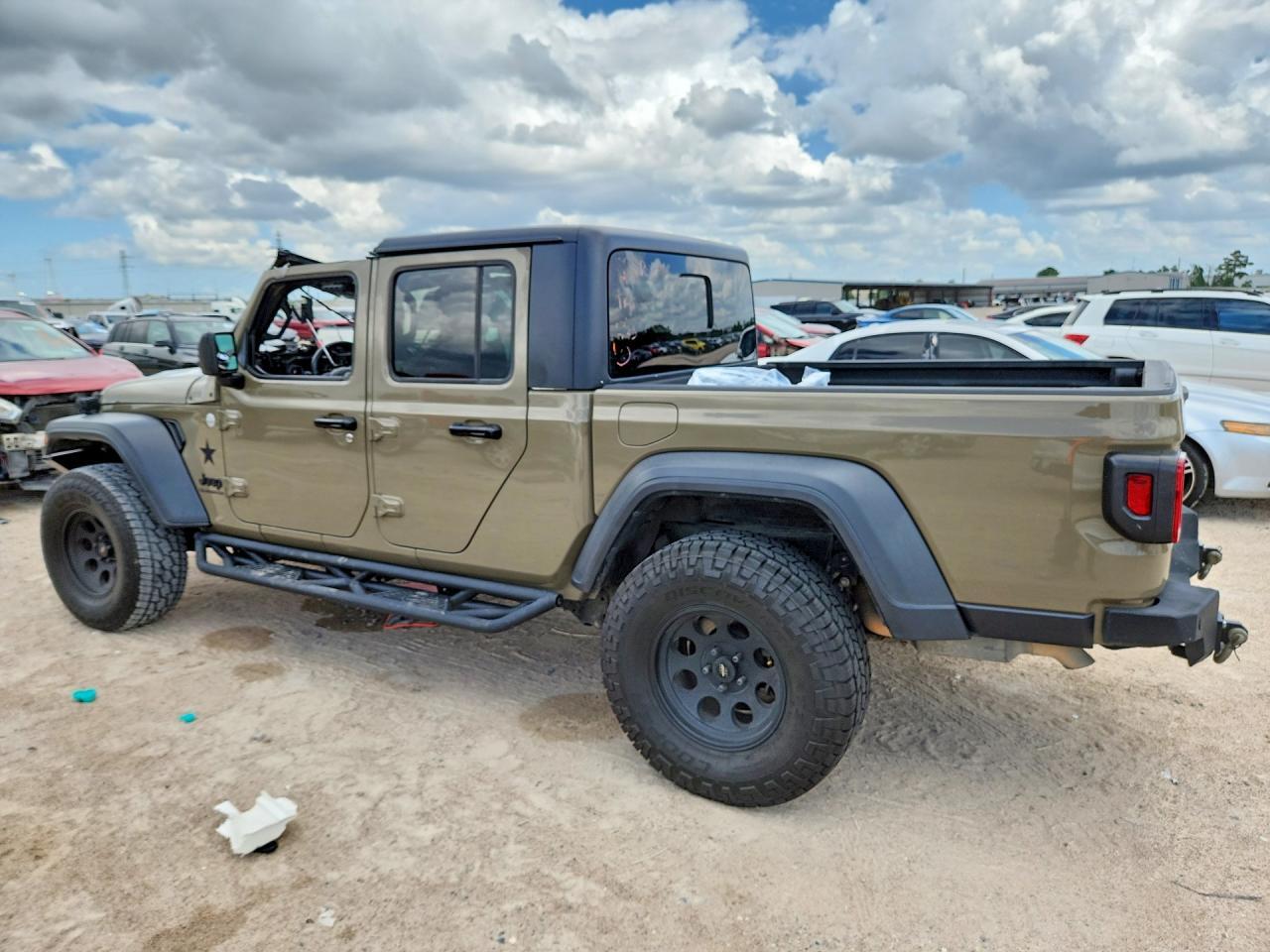2020 Jeep Gladiator Sport - Фото 2