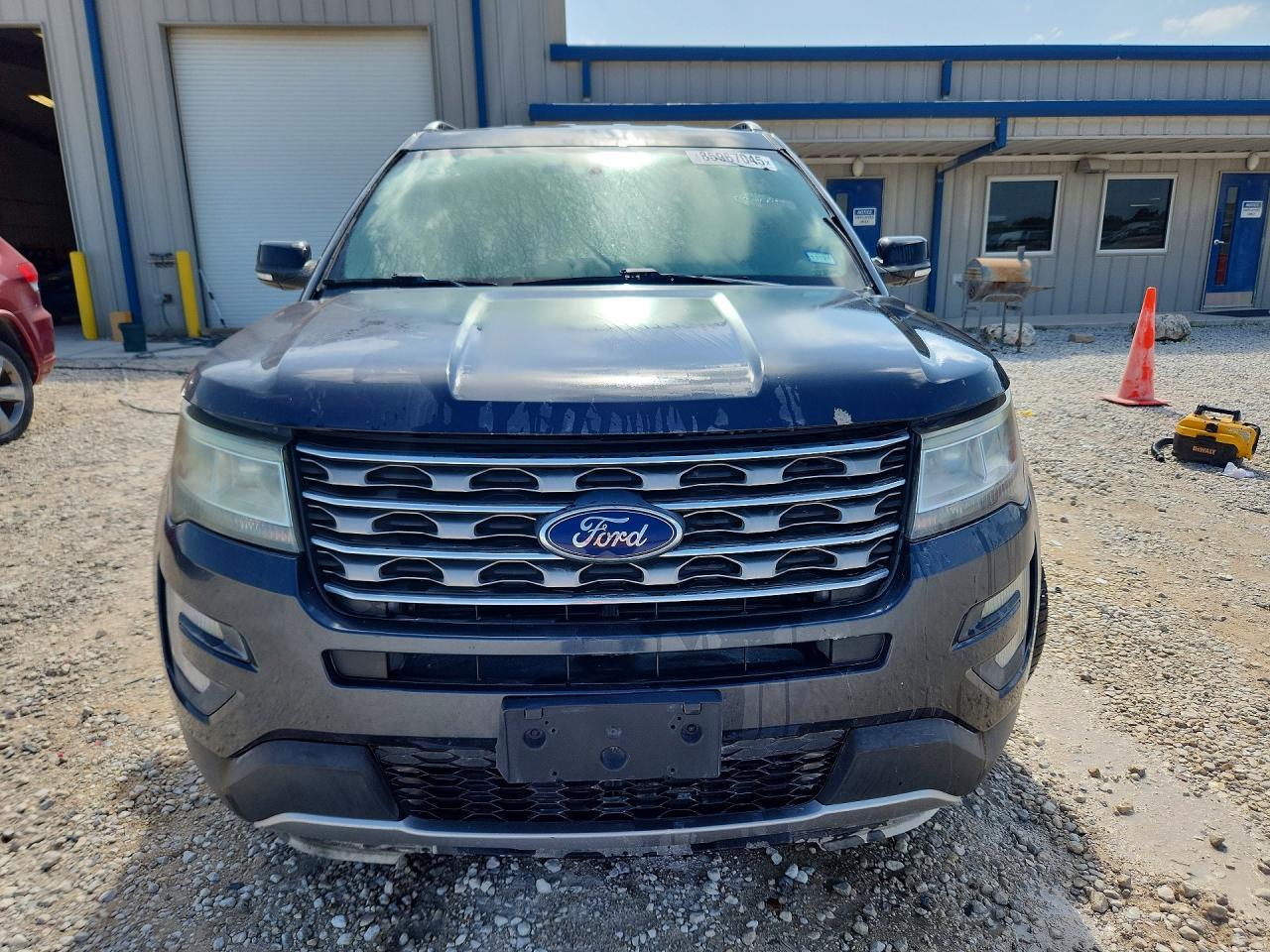 2017 Ford Explorer Xlt - Image 5