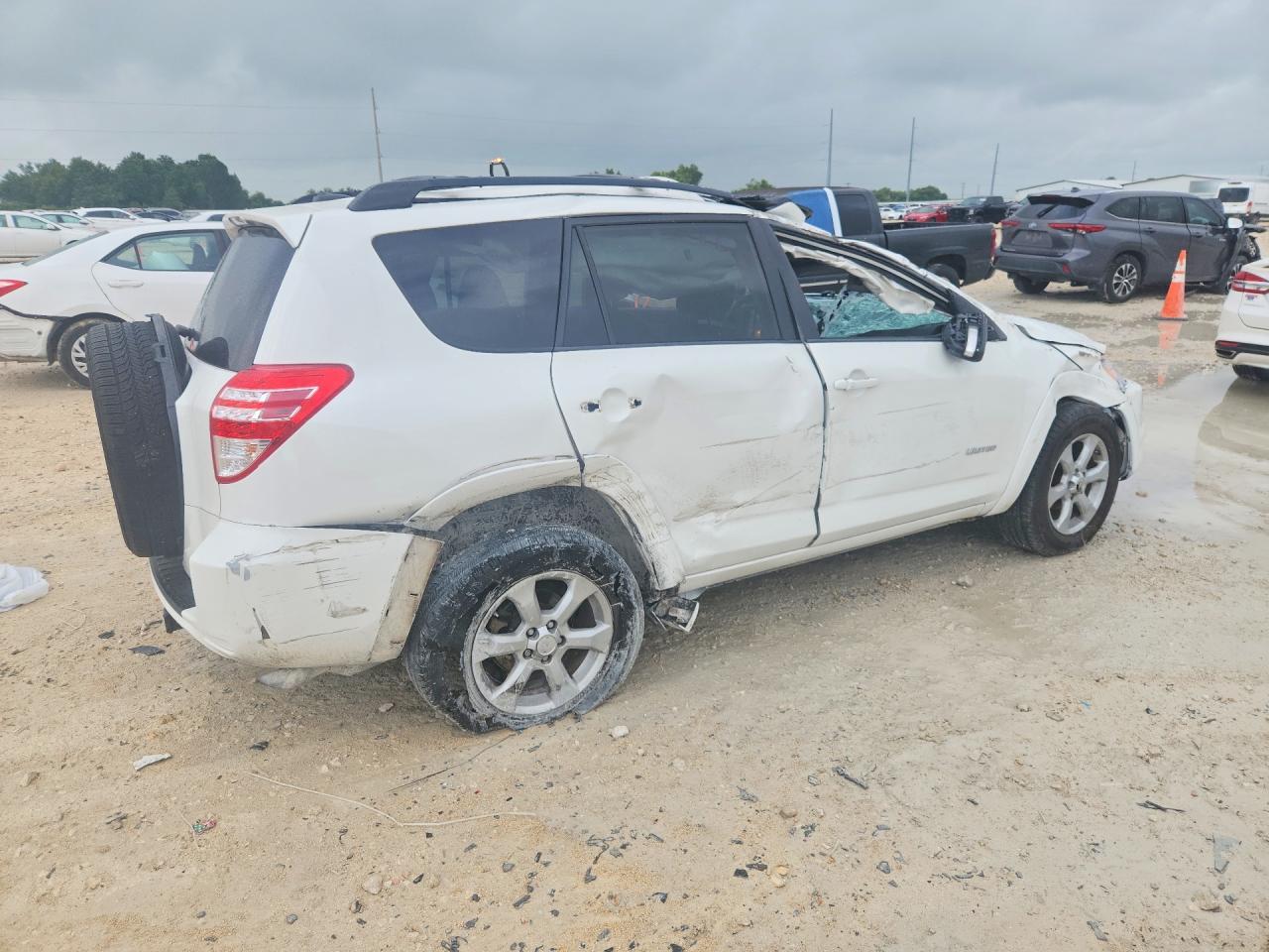2012 Toyota Rav4 Limited - Image 3
