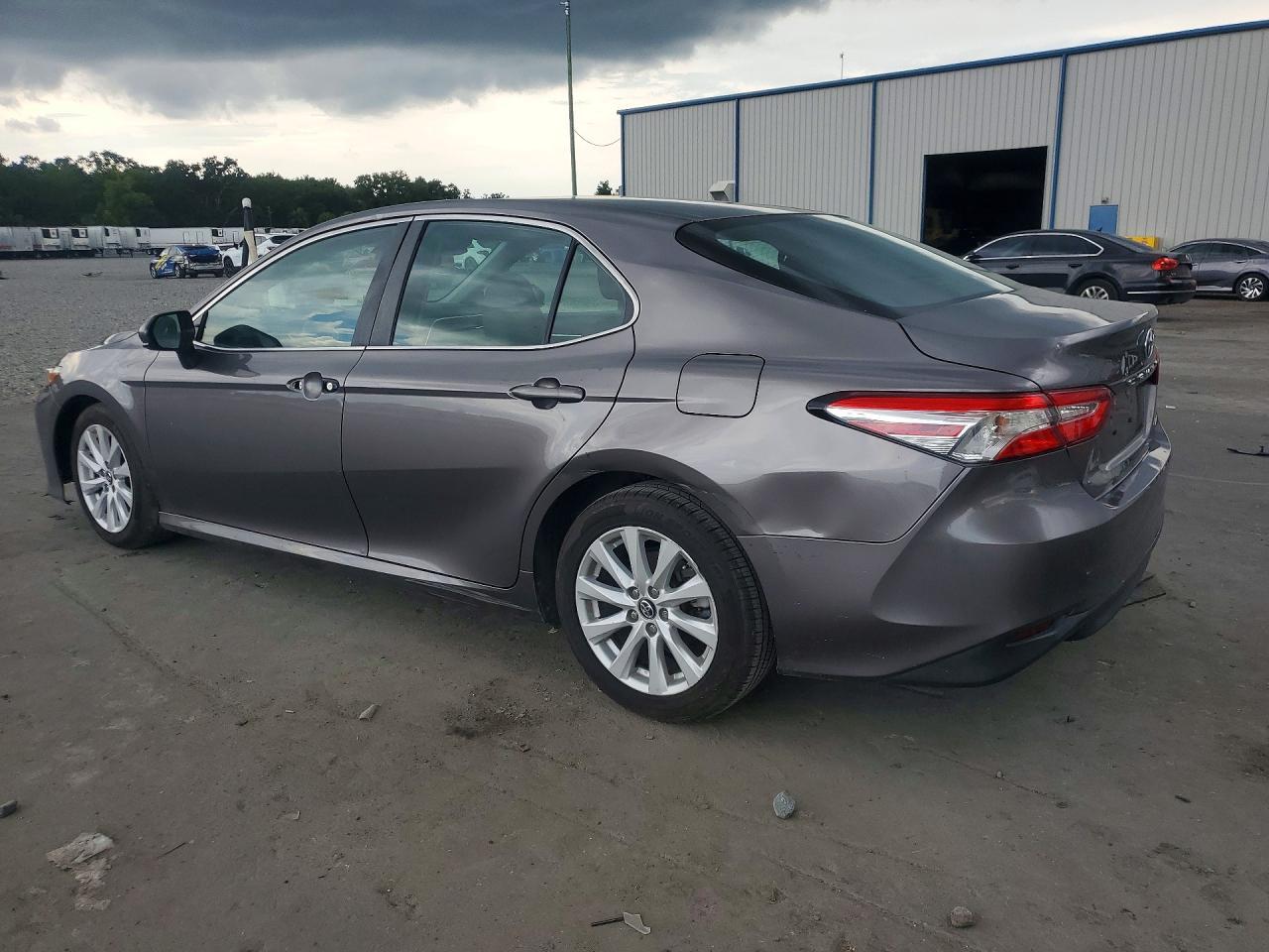 2018 Toyota Camry Le - Image 2