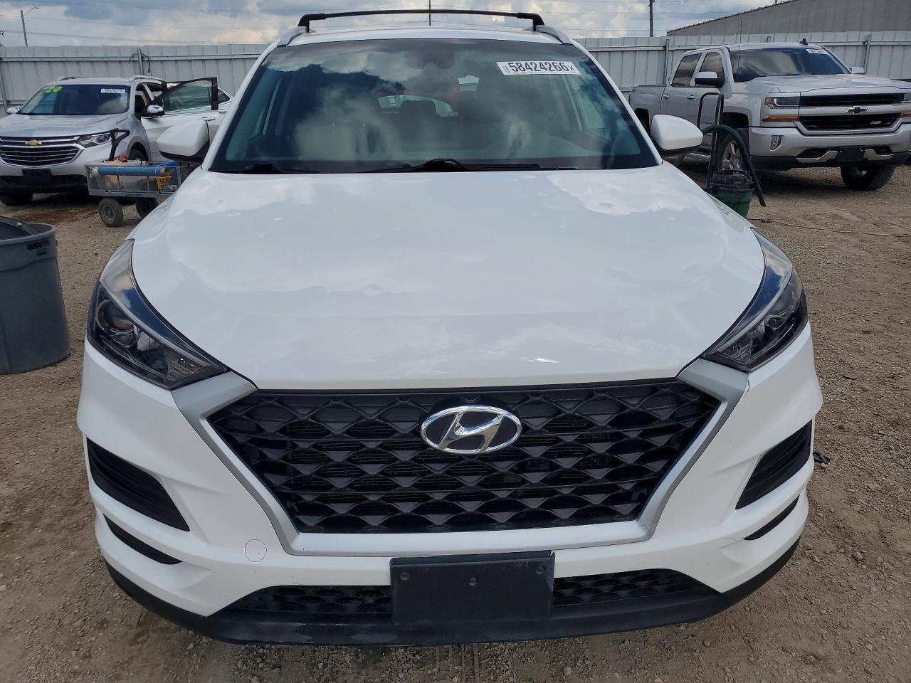 2021 Hyundai Tucson Value - Фото 5