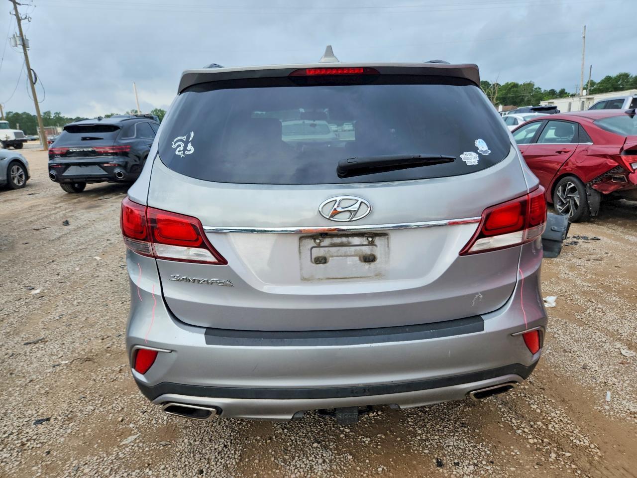 2017 Hyundai Santa Fe Se - Фото 6
