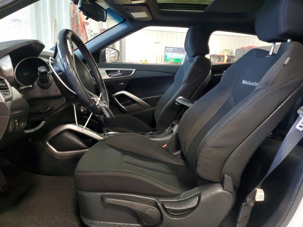 2017 Hyundai Veloster Value Edition - Фото 7