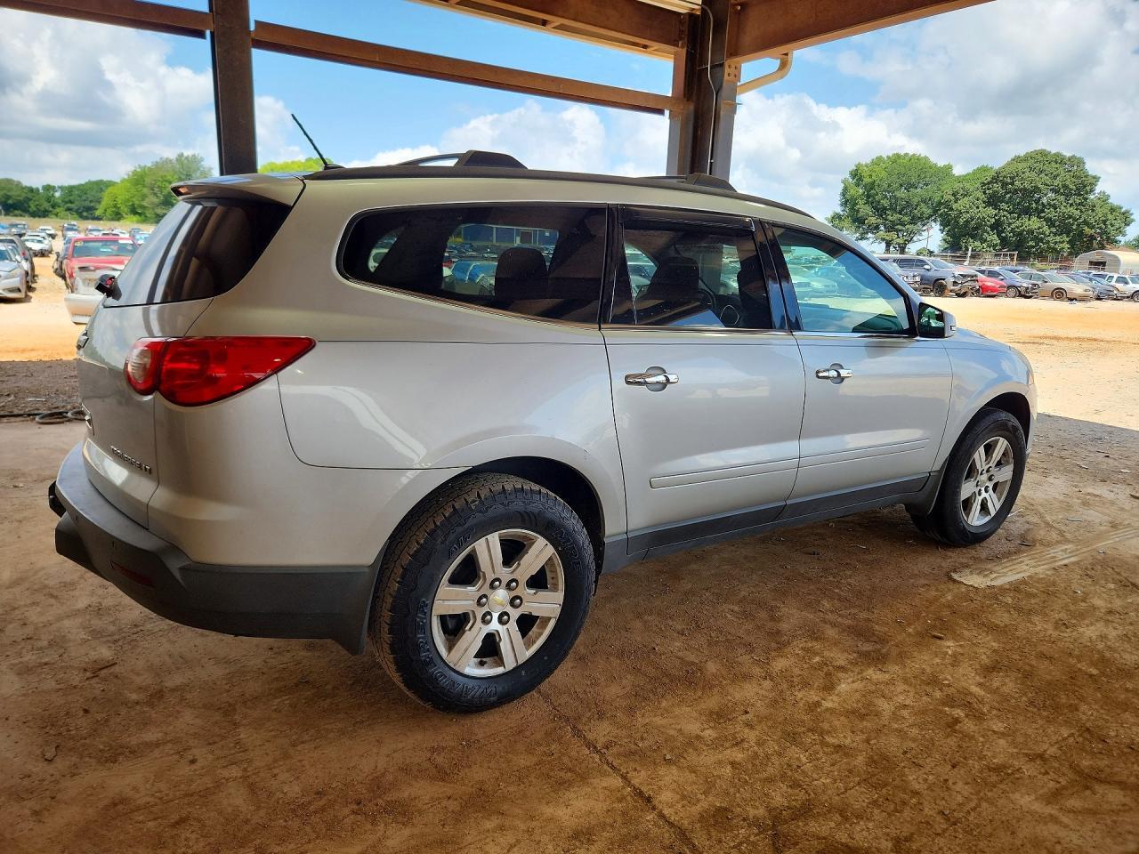 2011 Chevrolet Traverse Lt - Фото 3