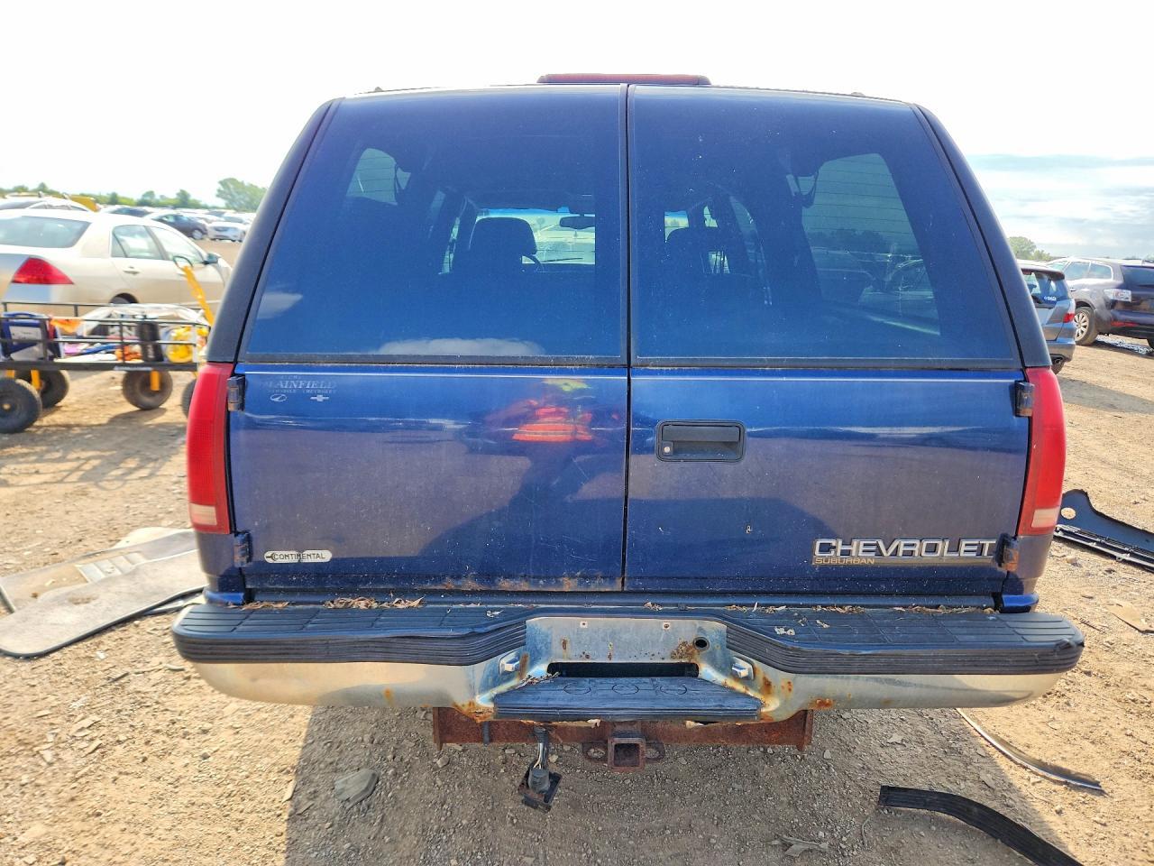 1999 Chevrolet Suburban K1500 - Фото 6