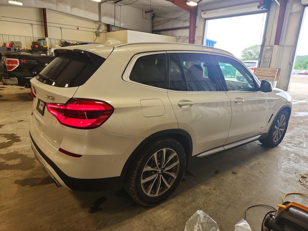 2018 BMW X3 xDrive30I - Image 3