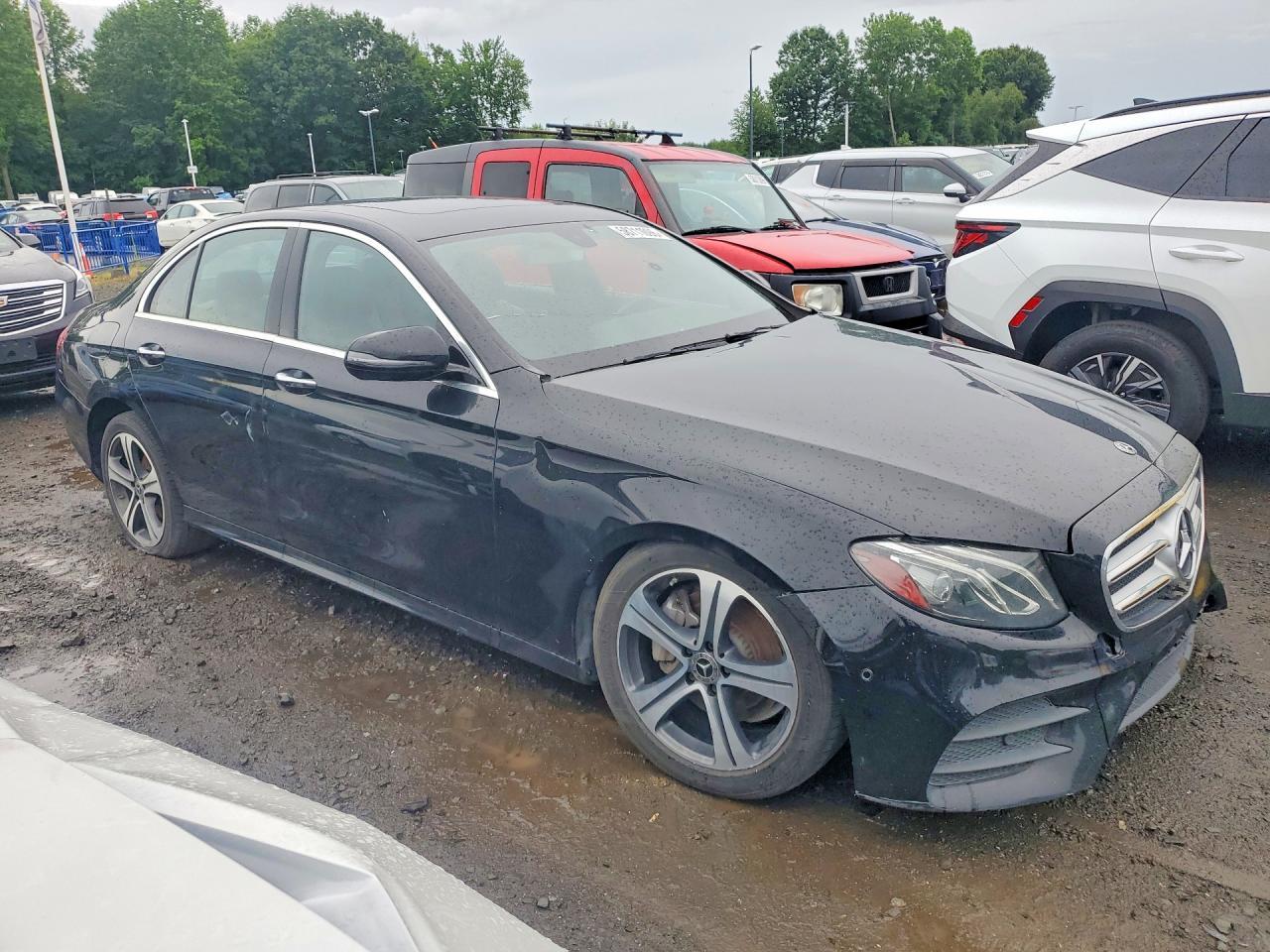2018 Mercedes-Benz E 300 - Фото 4